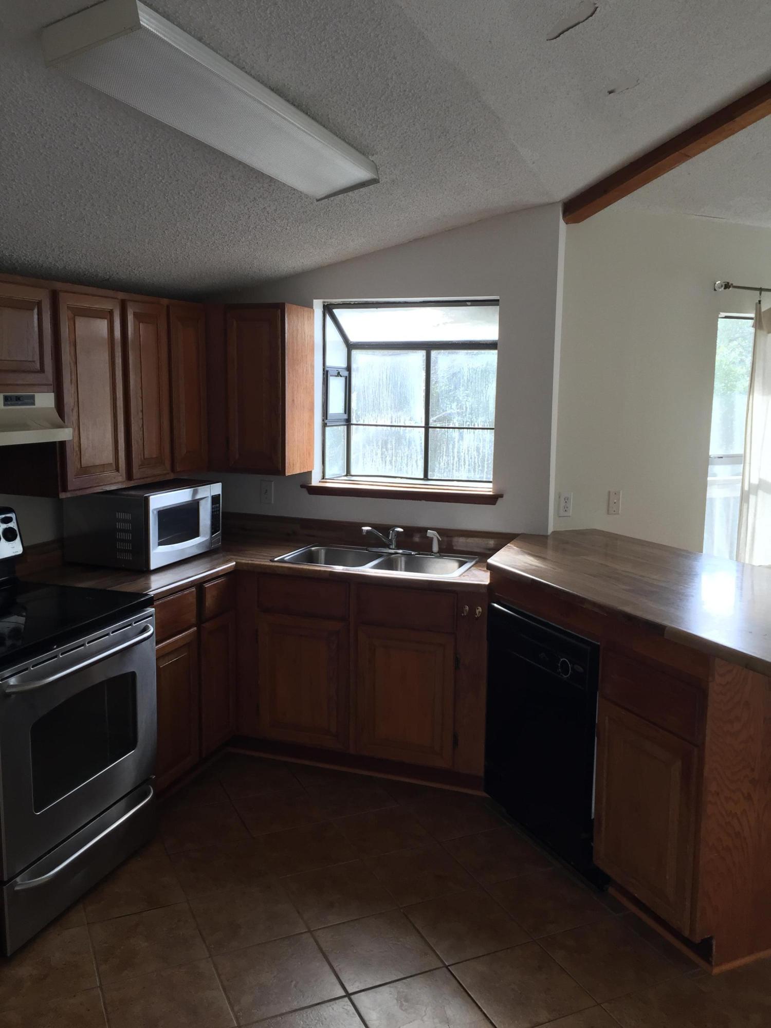 BLUE MOUNTAIN BEACH - Residential