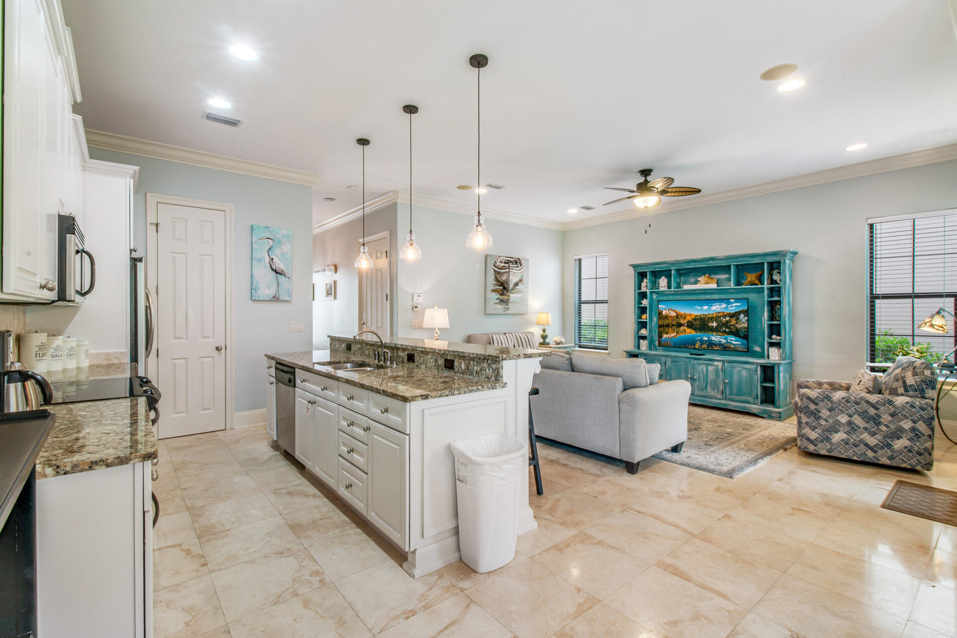 VILLA LAGO - Residential