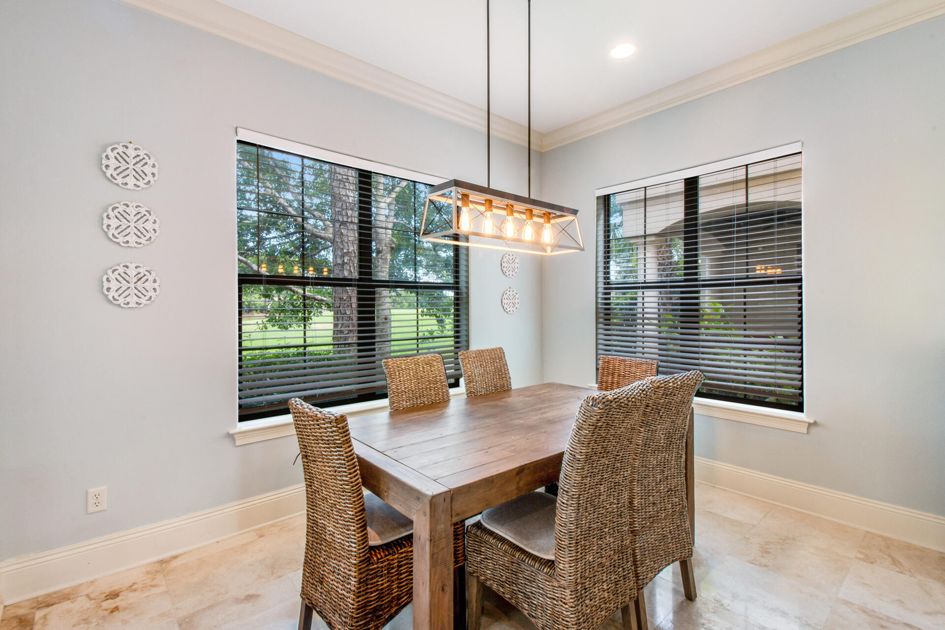 VILLA LAGO - Residential