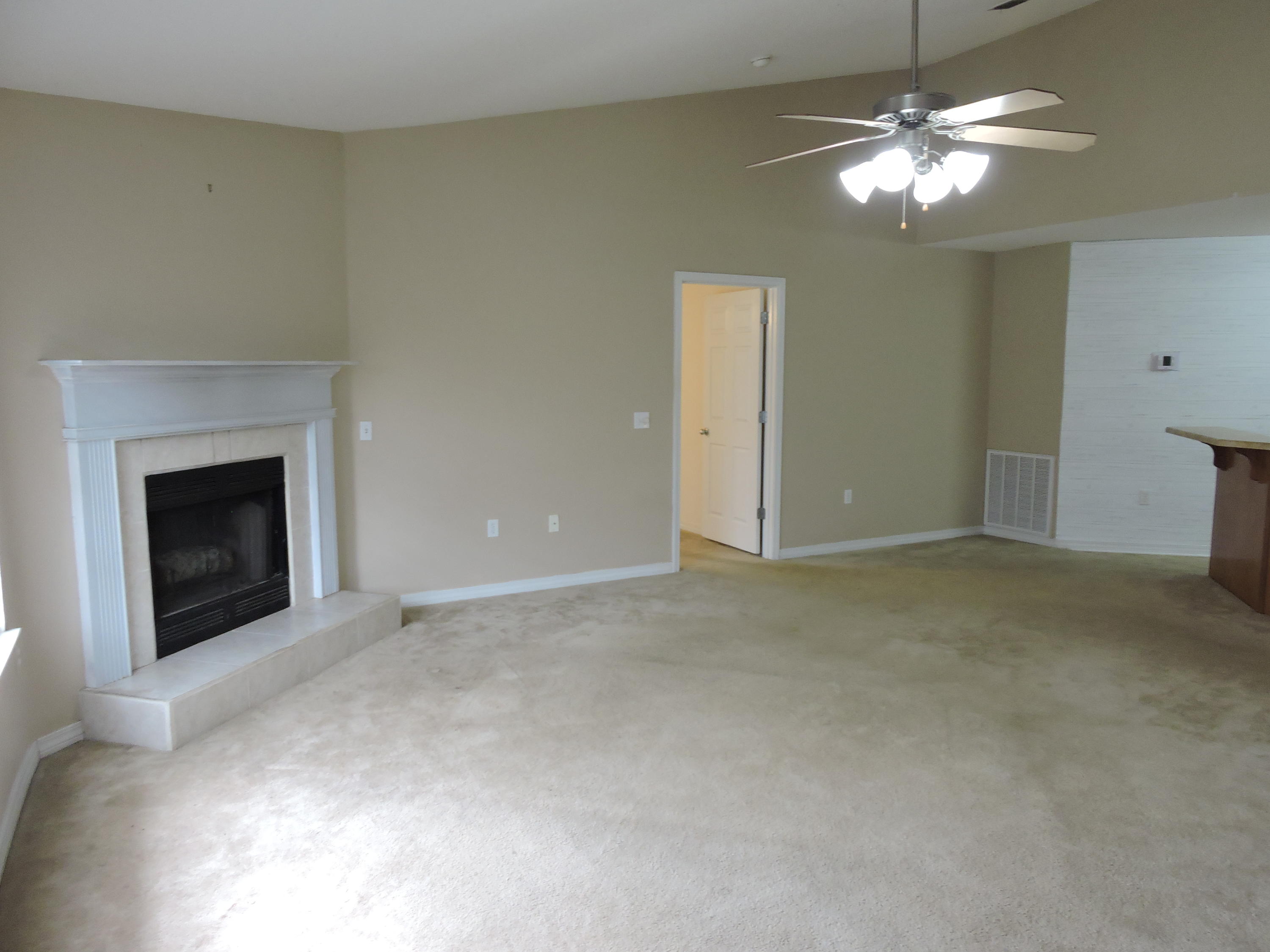 IRON GATE S/D PH I - Residential Lease