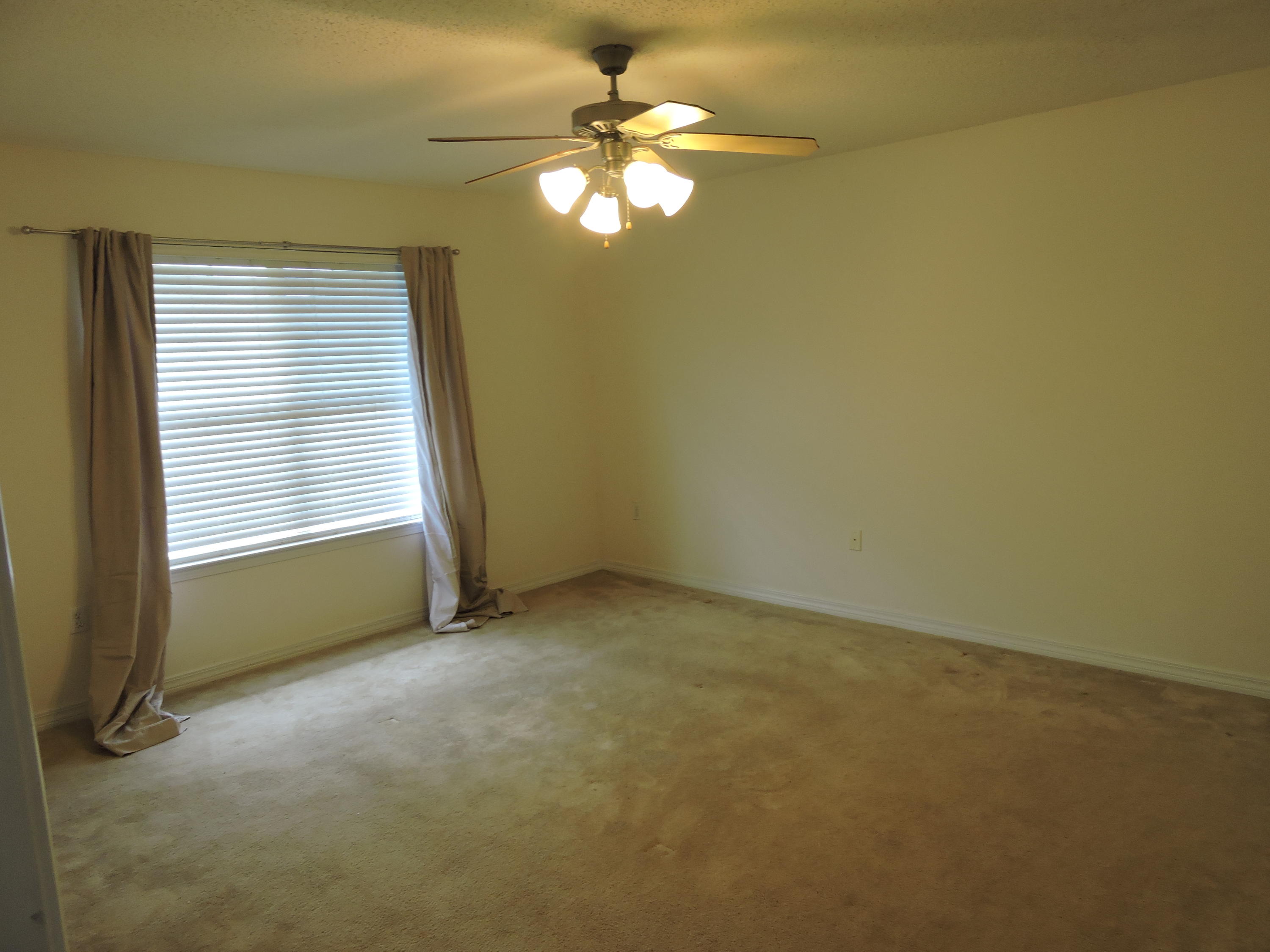 IRON GATE S/D PH I - Residential Lease