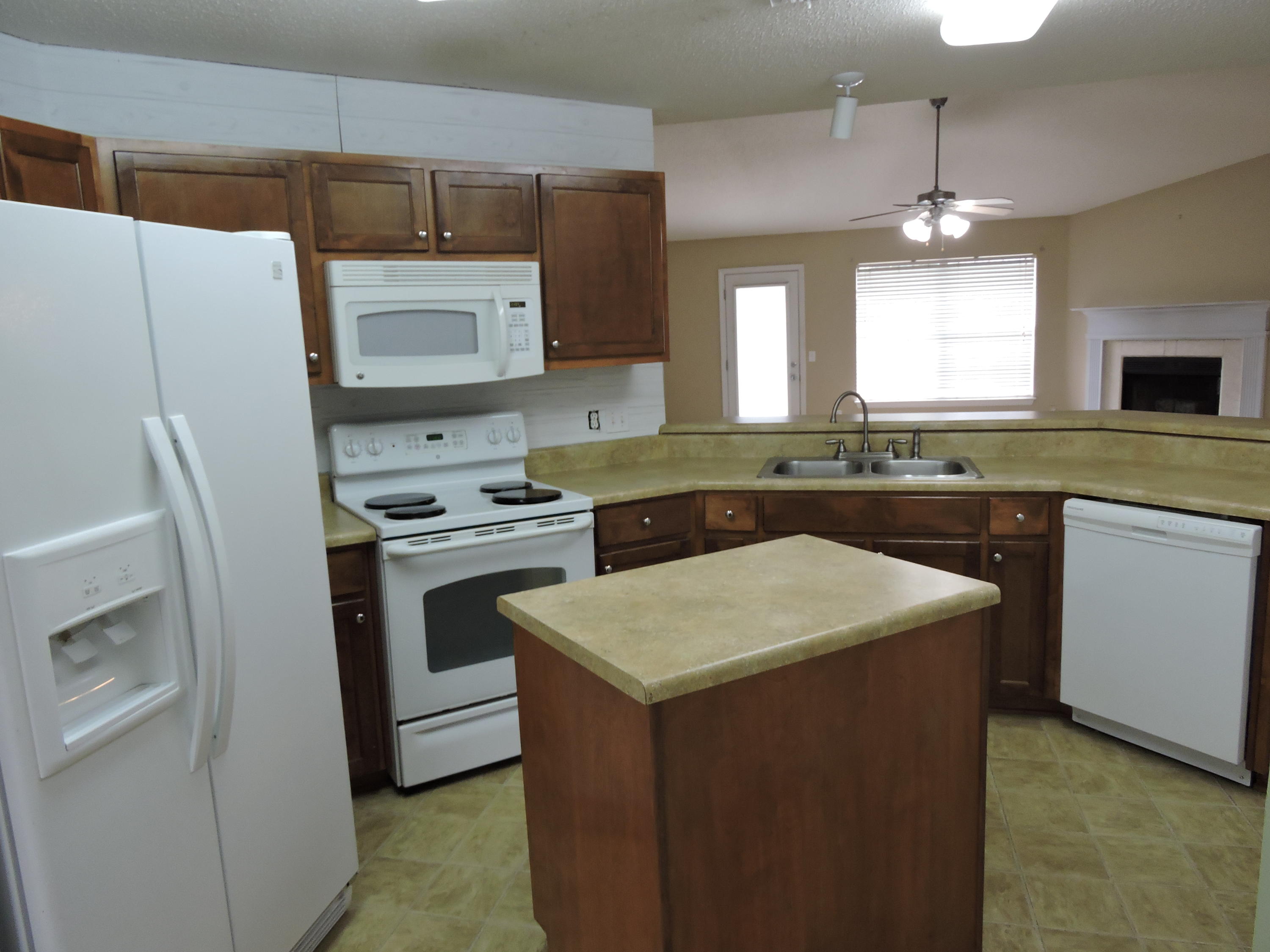 IRON GATE S/D PH I - Residential Lease