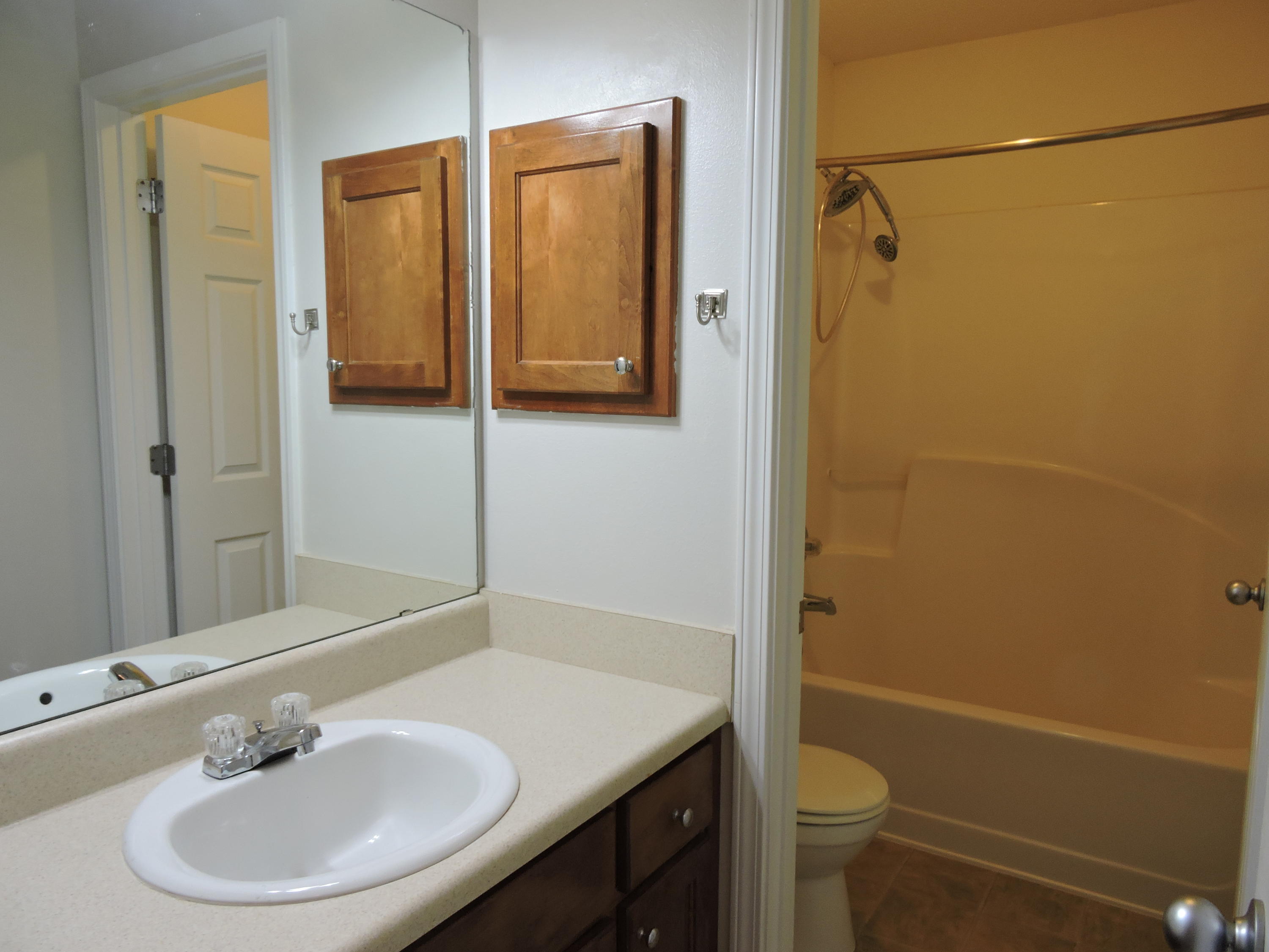 IRON GATE S/D PH I - Residential Lease