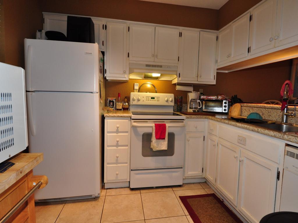 LEISURE 1 CONDO - Residential