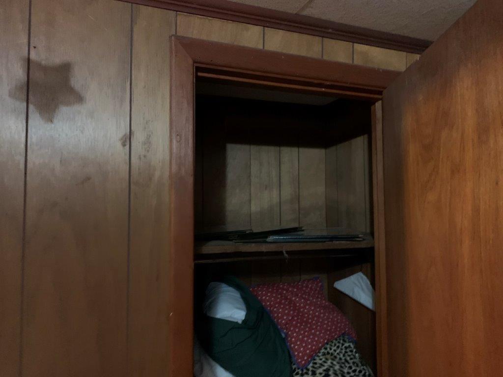 NO RECORDED SUBDIVISION - Residential