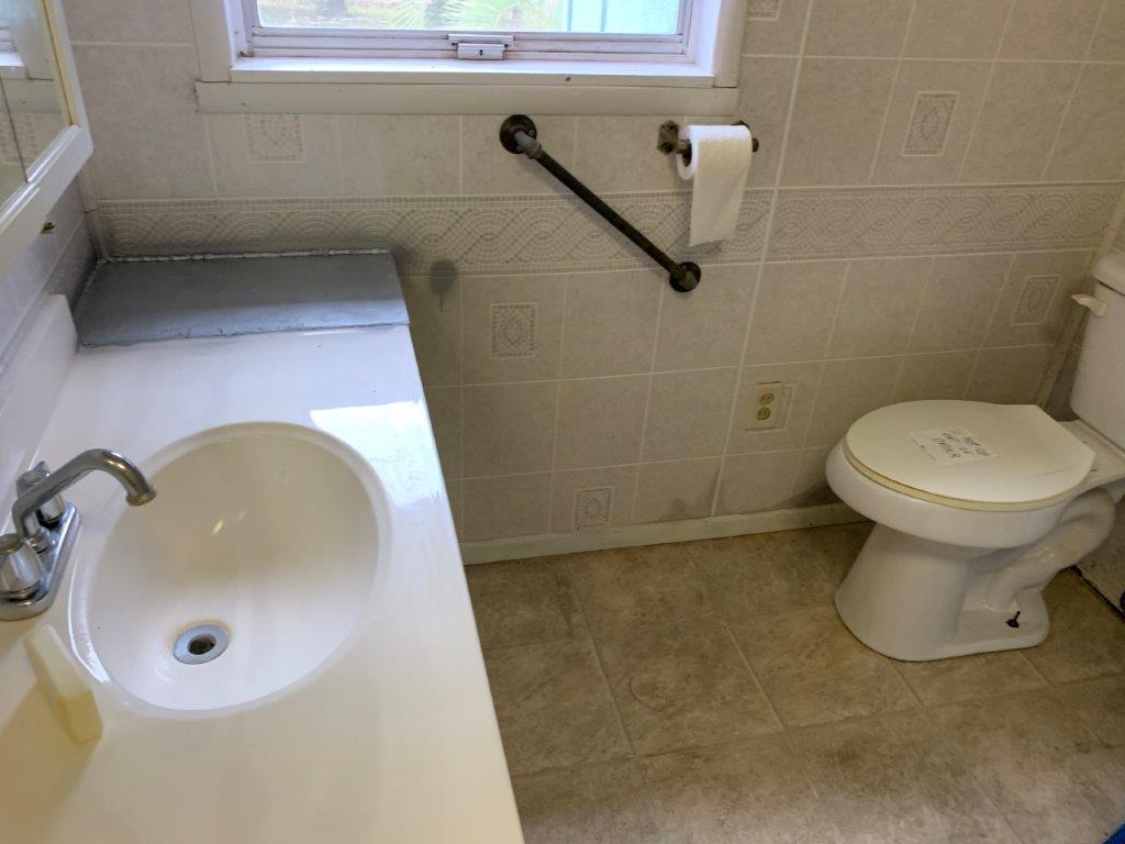 NO RECORDED SUBDIVISION - Residential