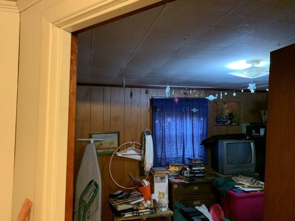 NO RECORDED SUBDIVISION - Residential