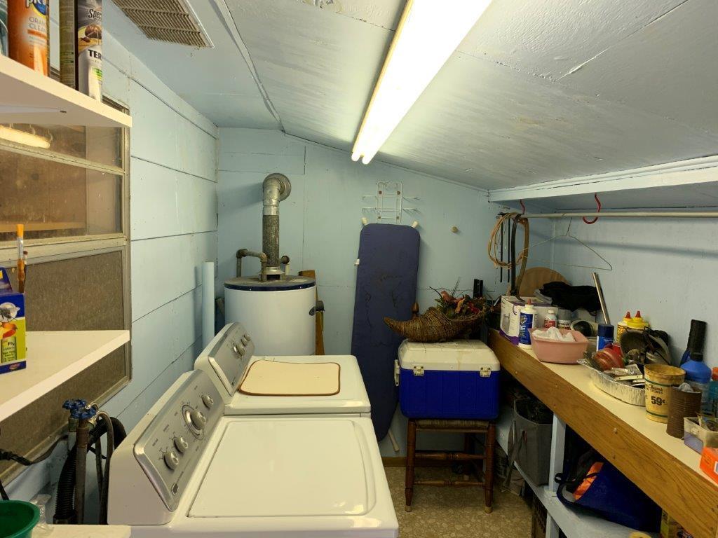 NO RECORDED SUBDIVISION - Residential