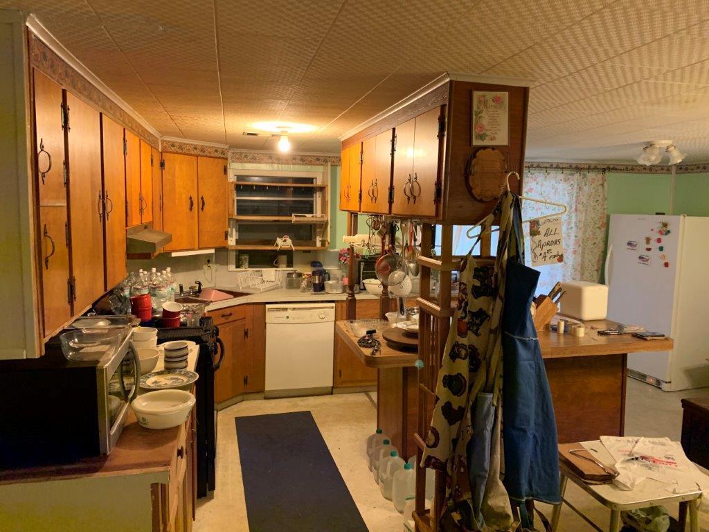 NO RECORDED SUBDIVISION - Residential