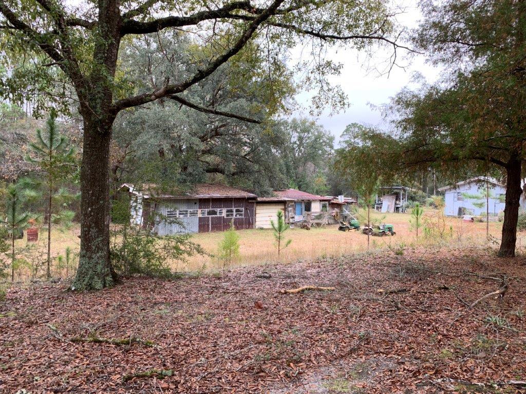 NO RECORDED SUBDIVISION - Residential