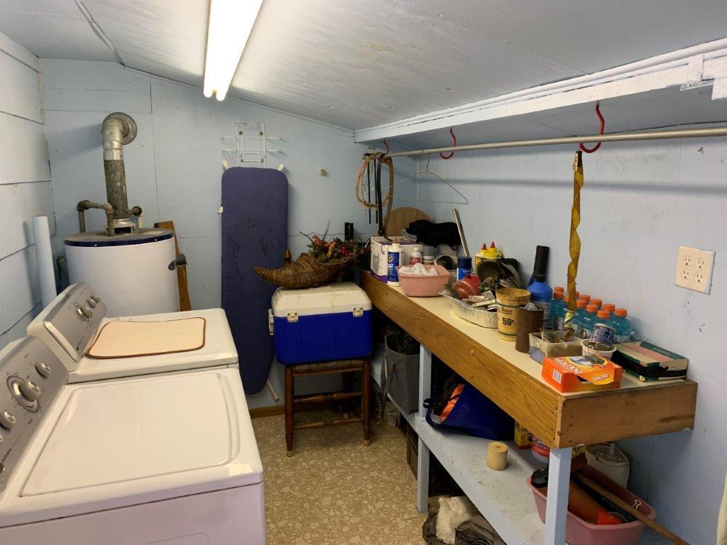 NO RECORDED SUBDIVISION - Residential