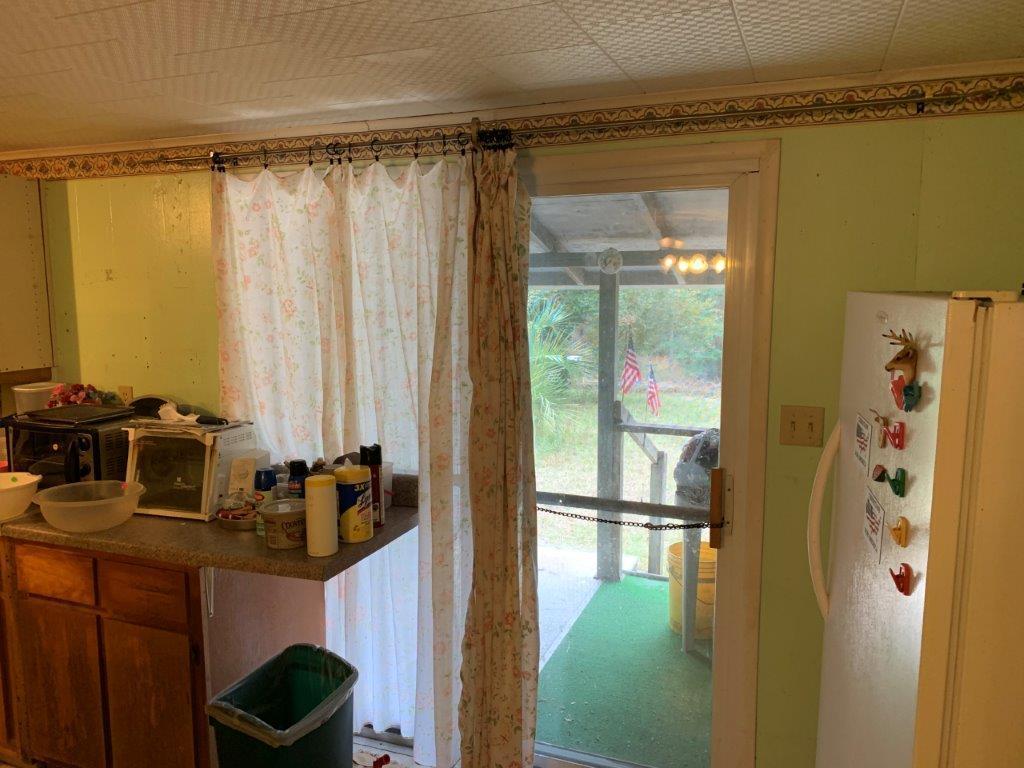 NO RECORDED SUBDIVISION - Residential