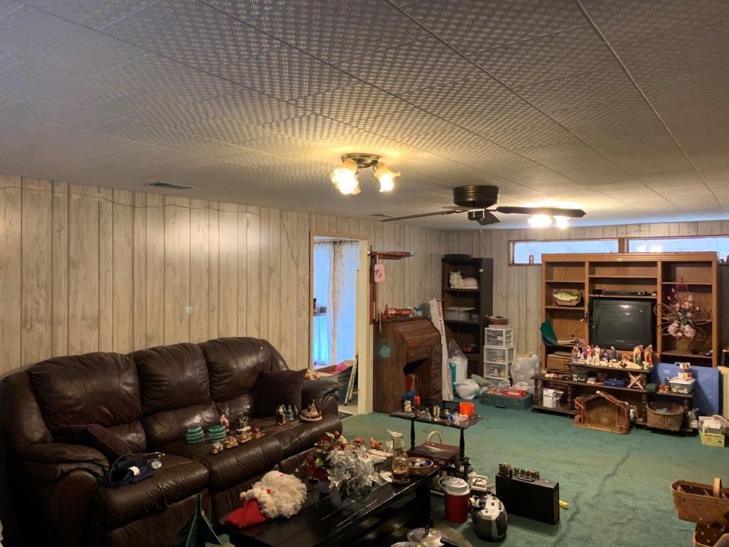 NO RECORDED SUBDIVISION - Residential