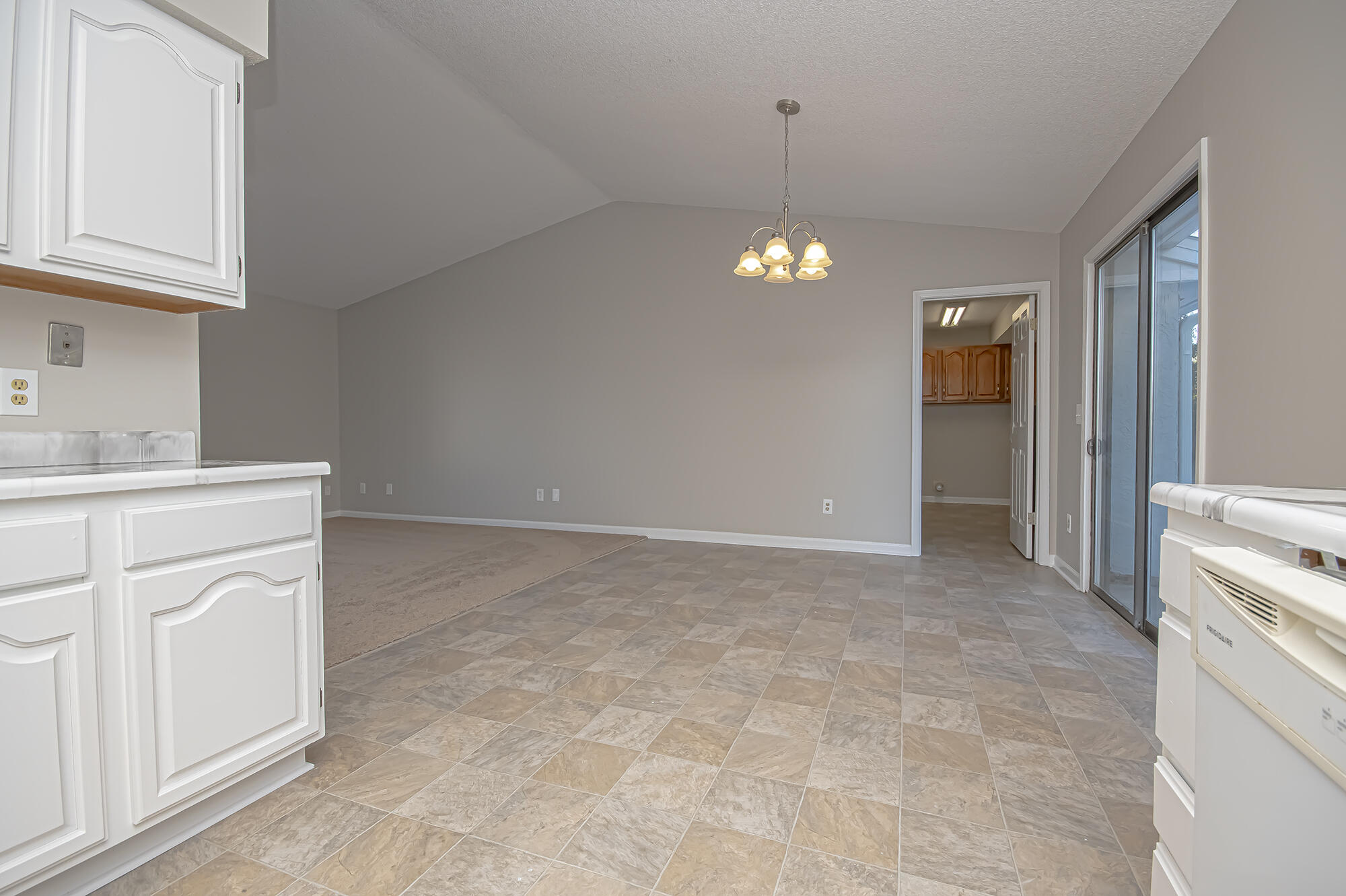 NORTH LAGOON OAKS 1ST ADDN - Residential