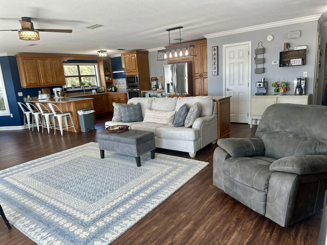 PARISH POINT - Residential