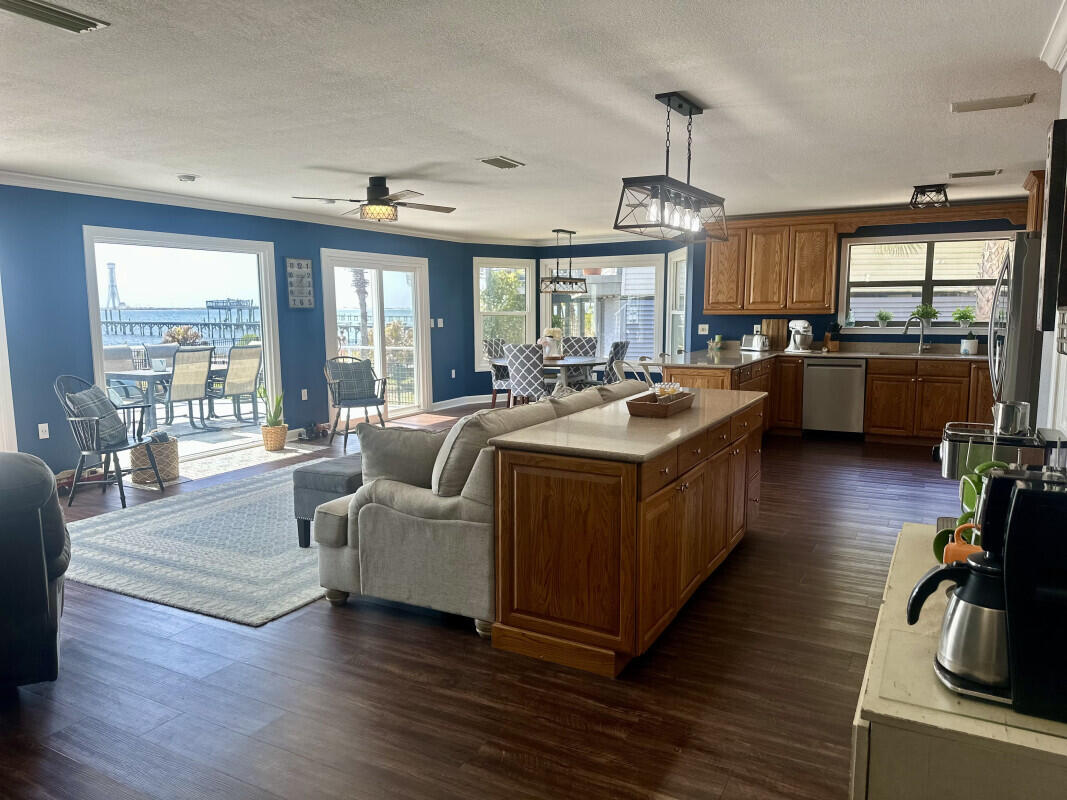 PARISH POINT - Residential