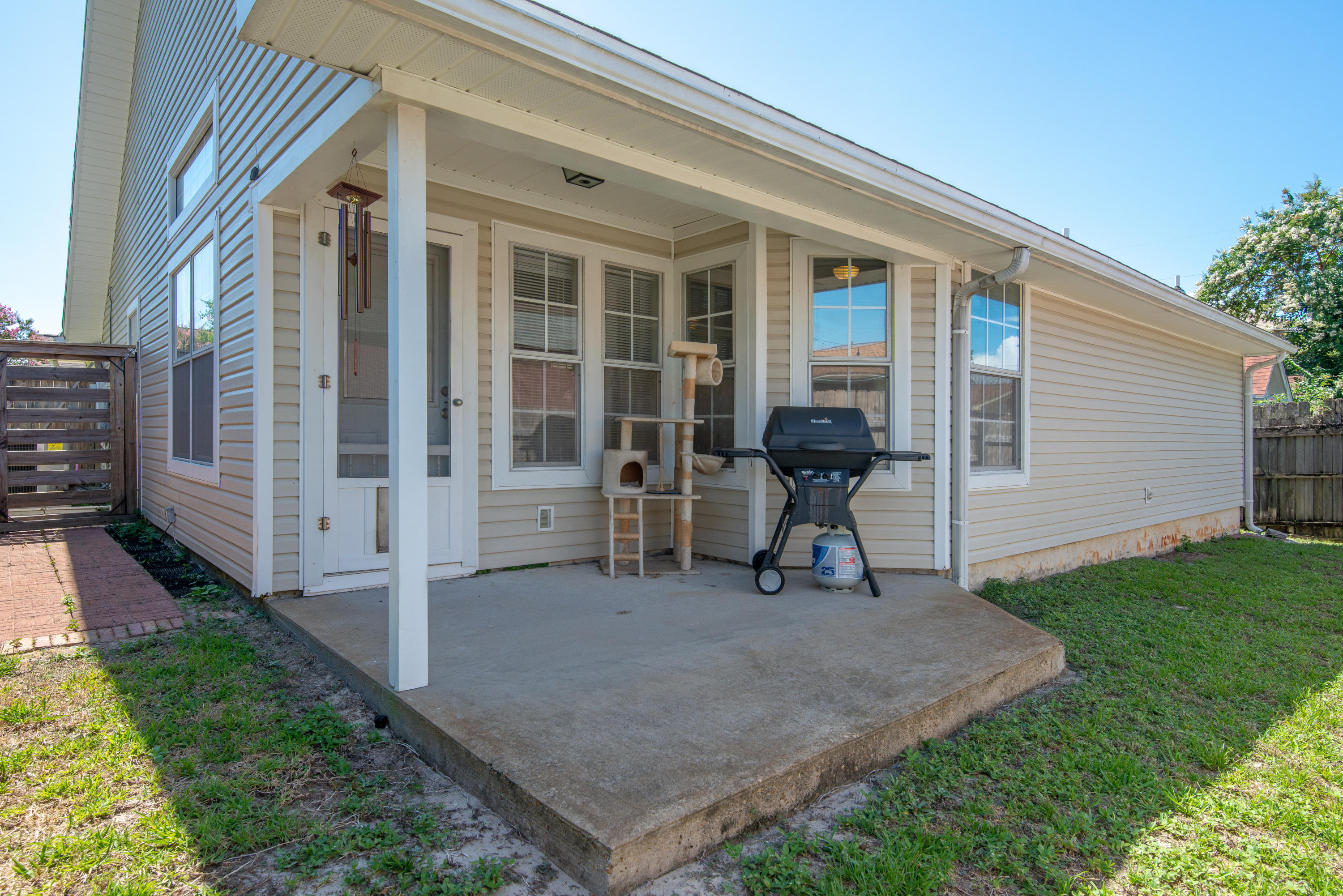 PETITE CHATEAU - Residential