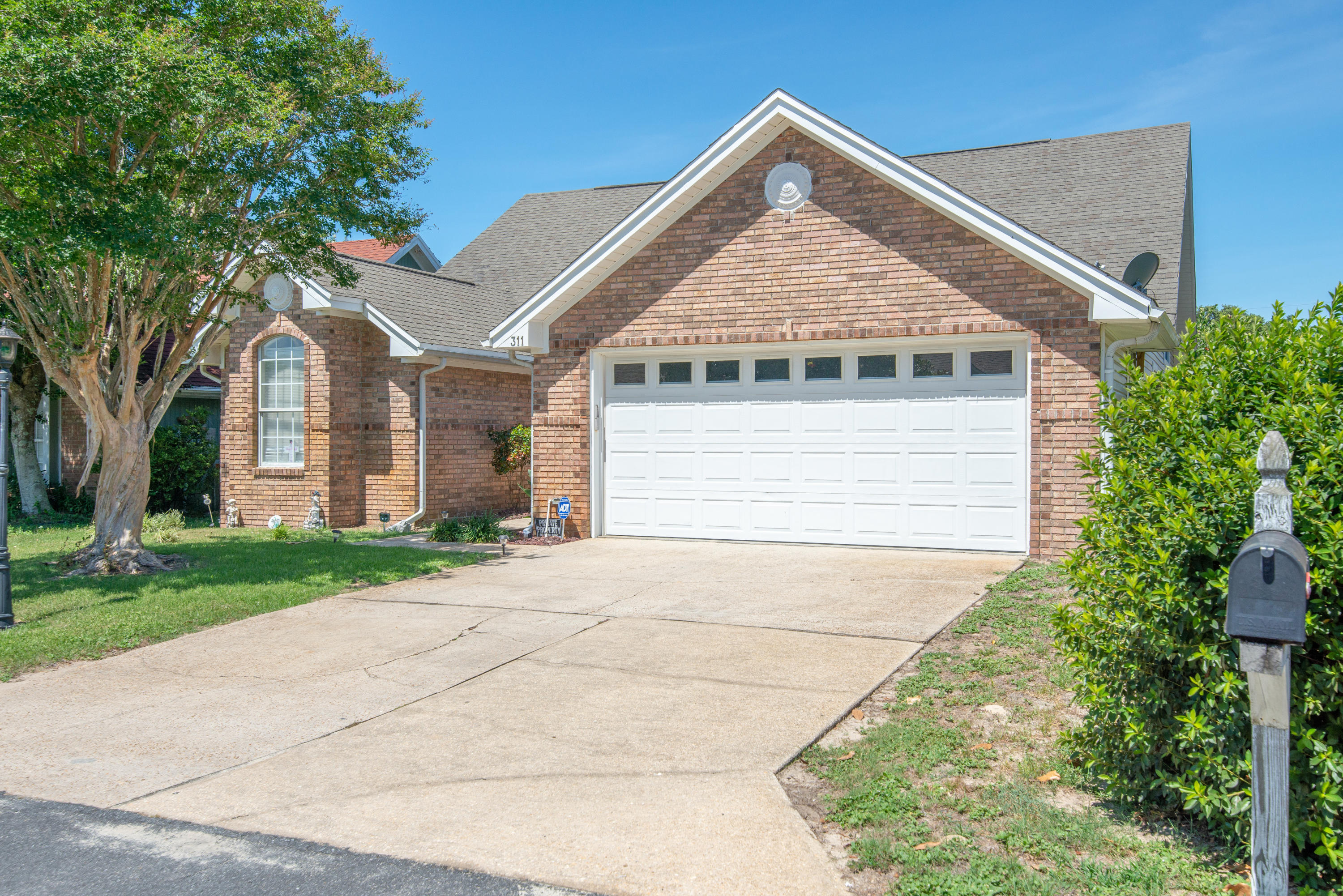 PETITE CHATEAU - Residential