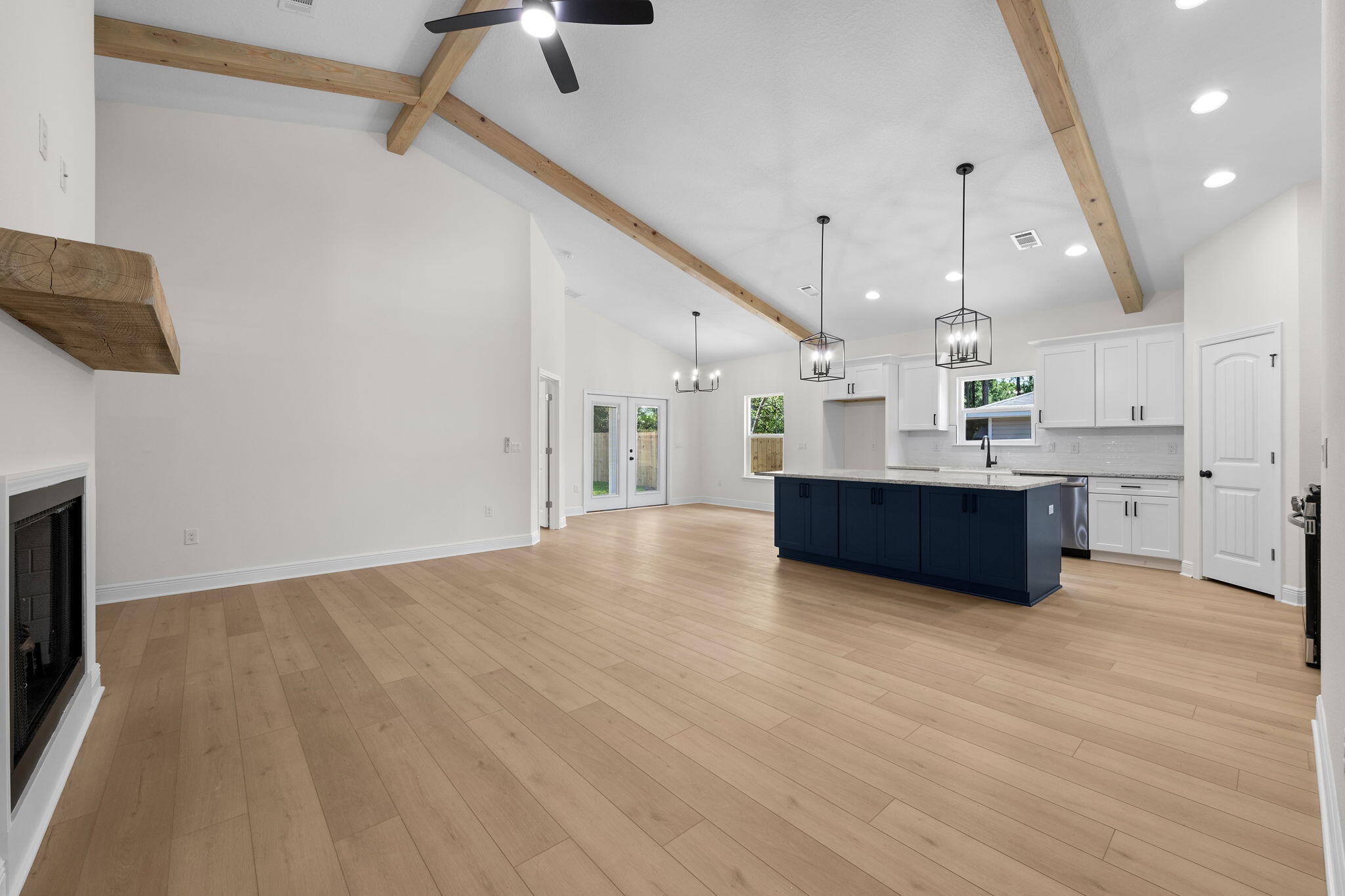 NAVARRE S/D 2ND ADDN - Residential