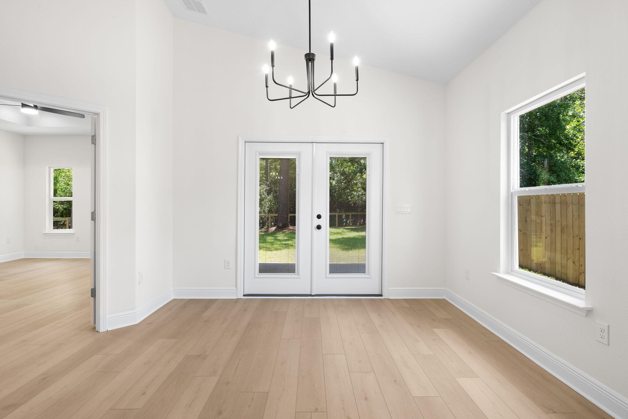 NAVARRE S/D 2ND ADDN - Residential