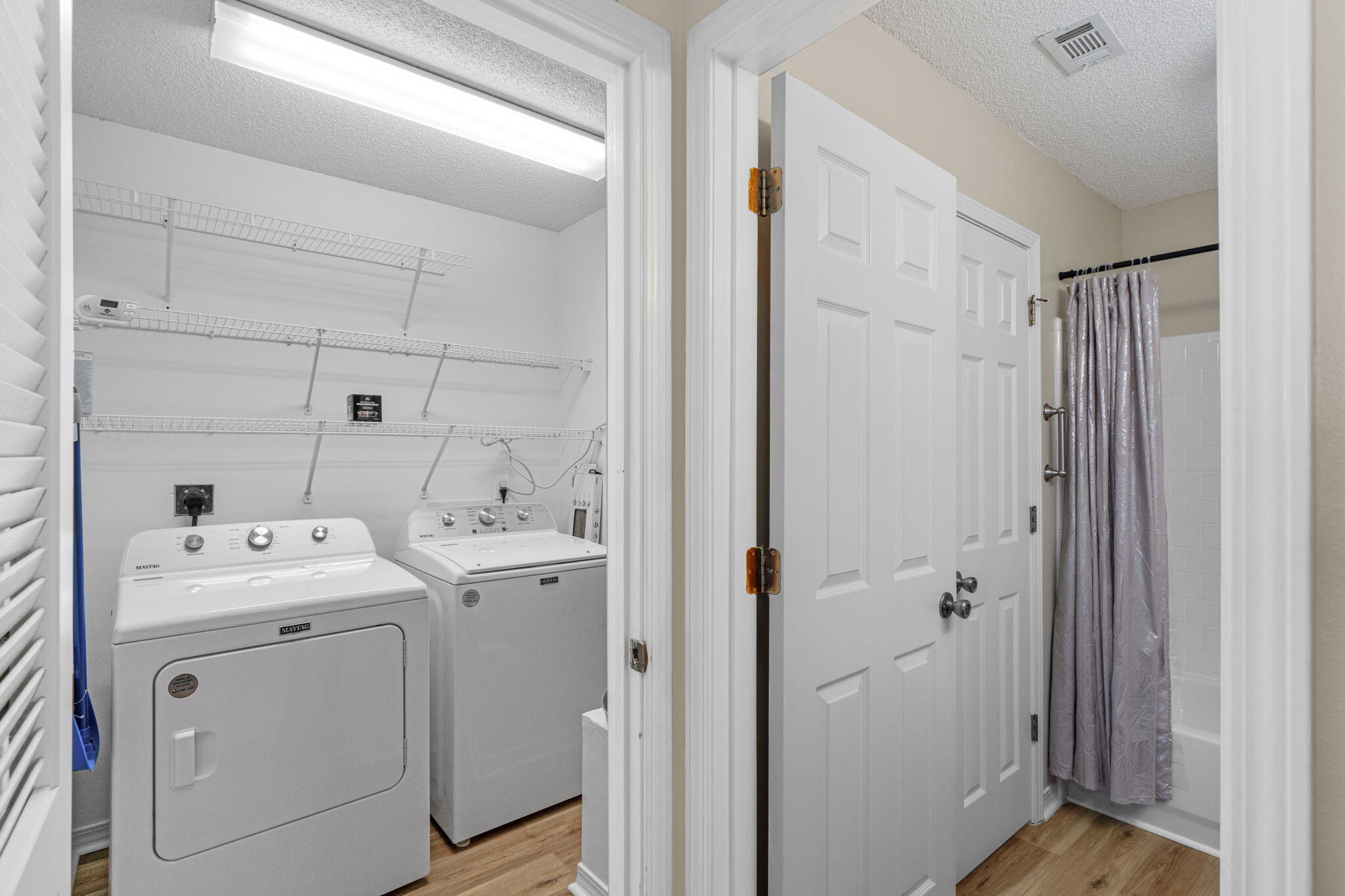 LIGHTHOUSE POINTE - Residential