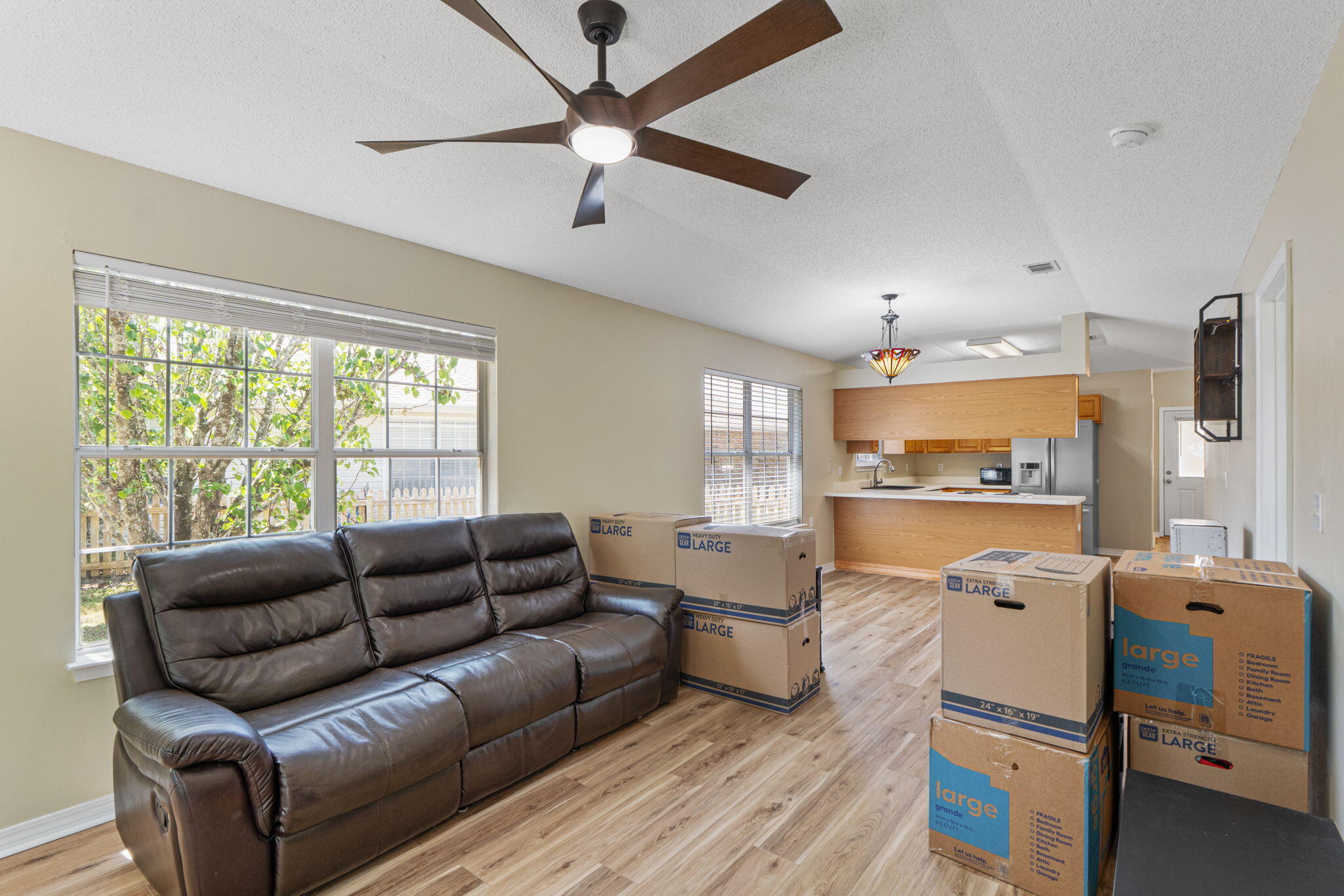 LIGHTHOUSE POINTE - Residential