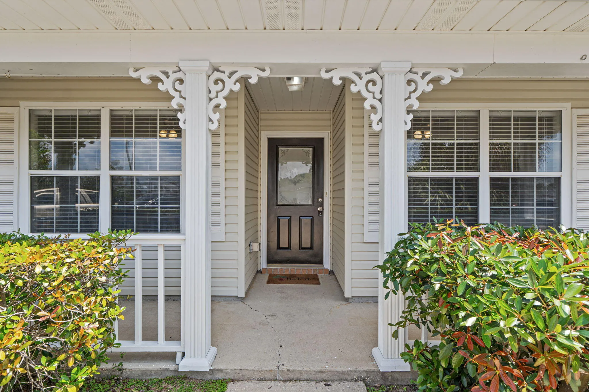 Gulf Breeze, Florida 32563, United States, 3 Bedrooms Bedrooms, ,2 BathroomsBathrooms,Residential,Pending,113075