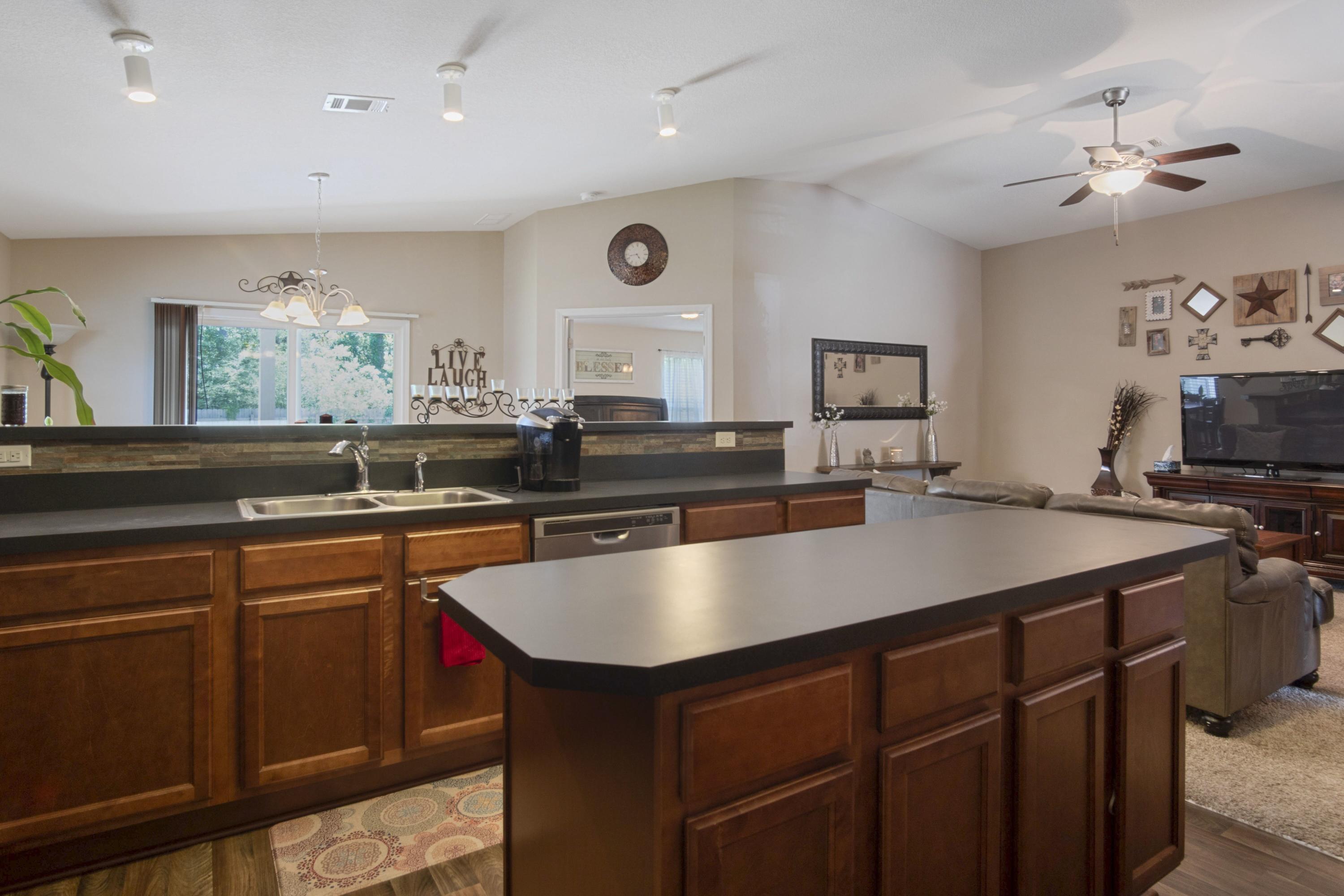 NO RECORDED SUBDIVISION - Residential