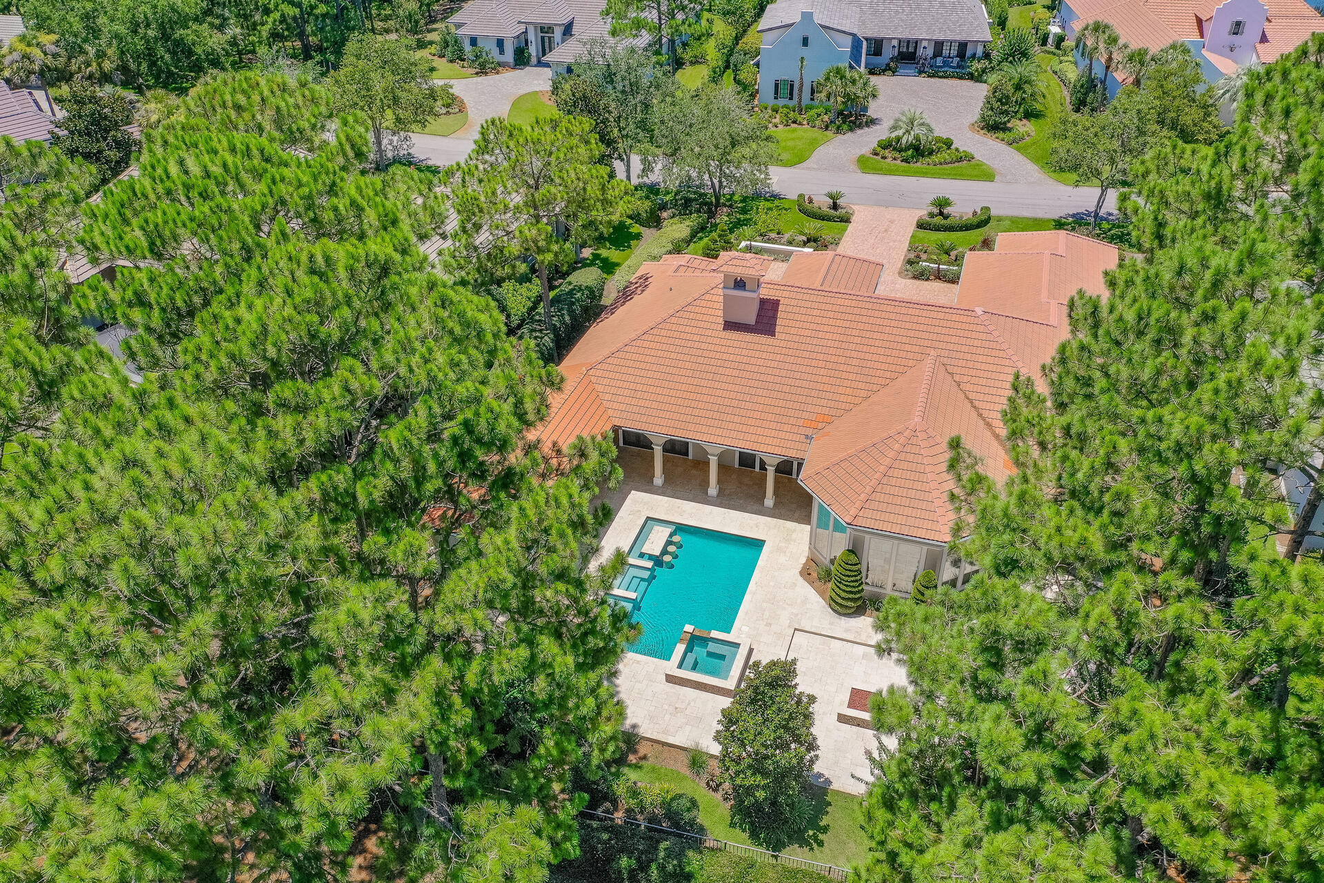 ISLAND GREEN - Residential