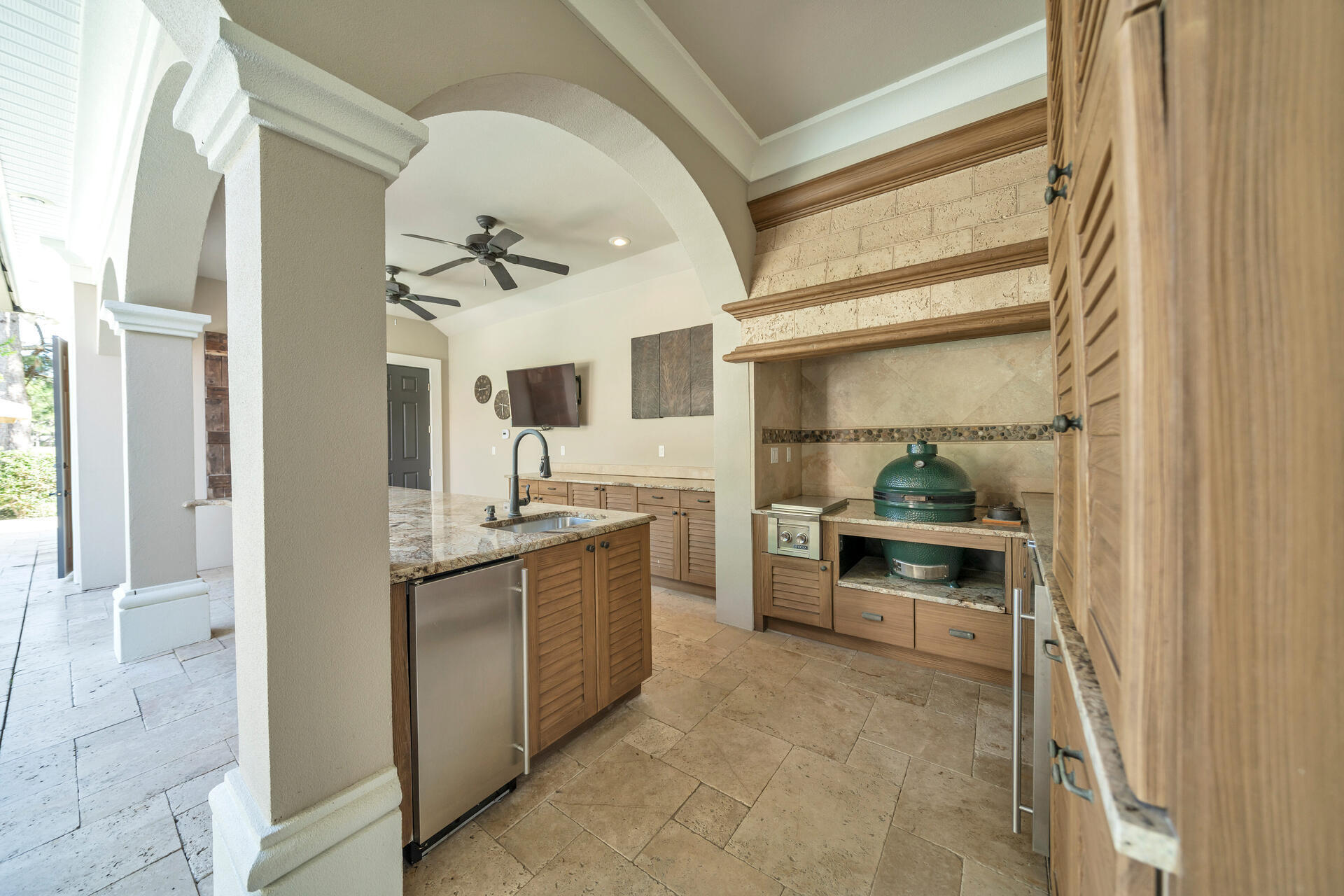 ISLAND GREEN - Residential