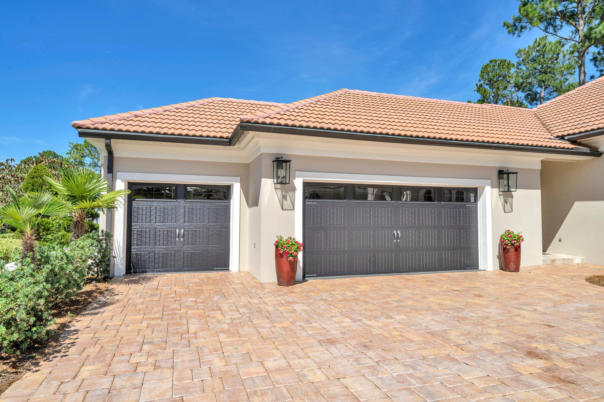 ISLAND GREEN - Residential