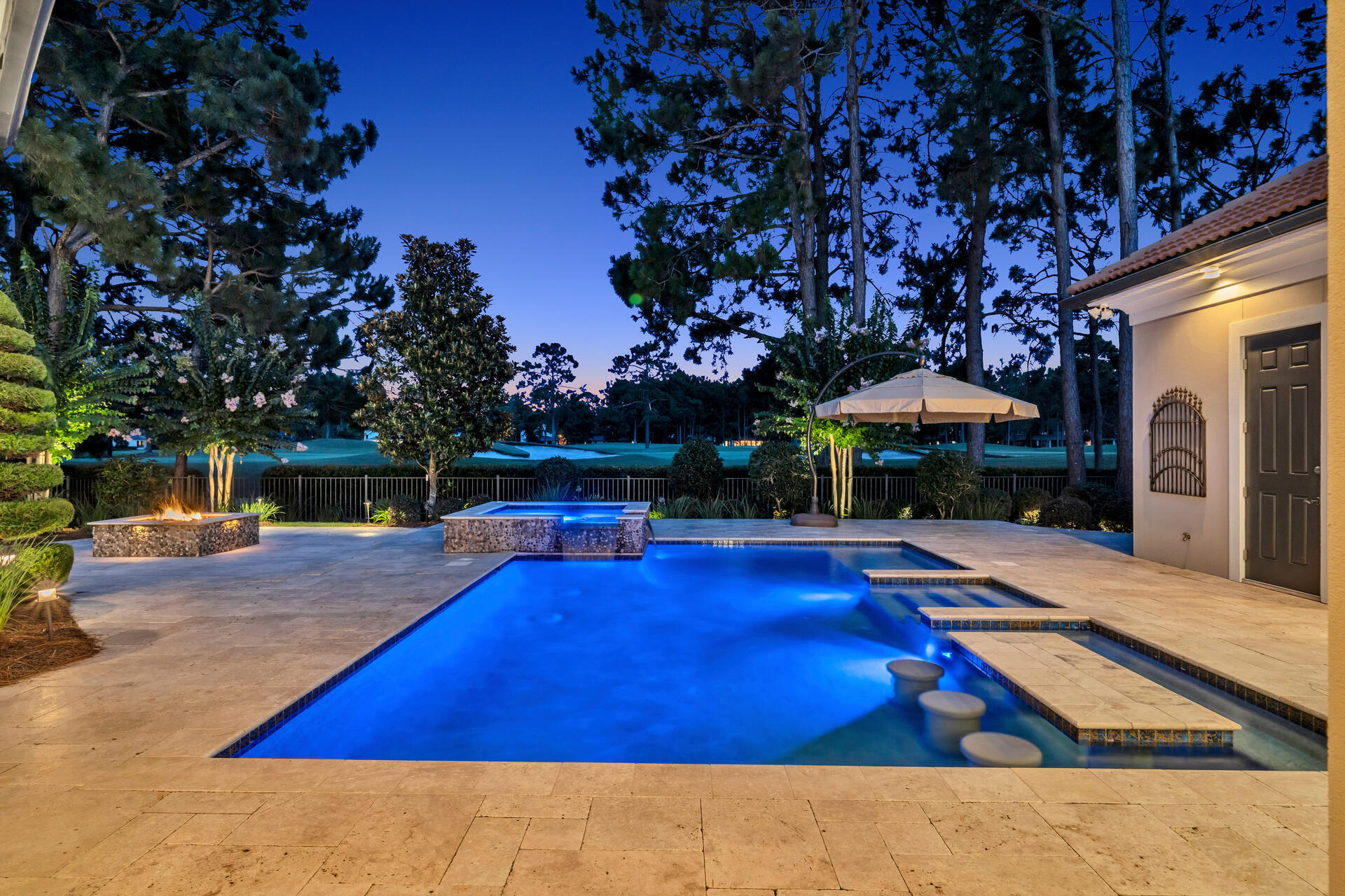 ISLAND GREEN - Residential