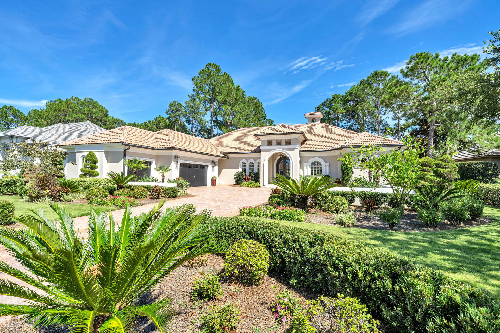 ISLAND GREEN - Residential