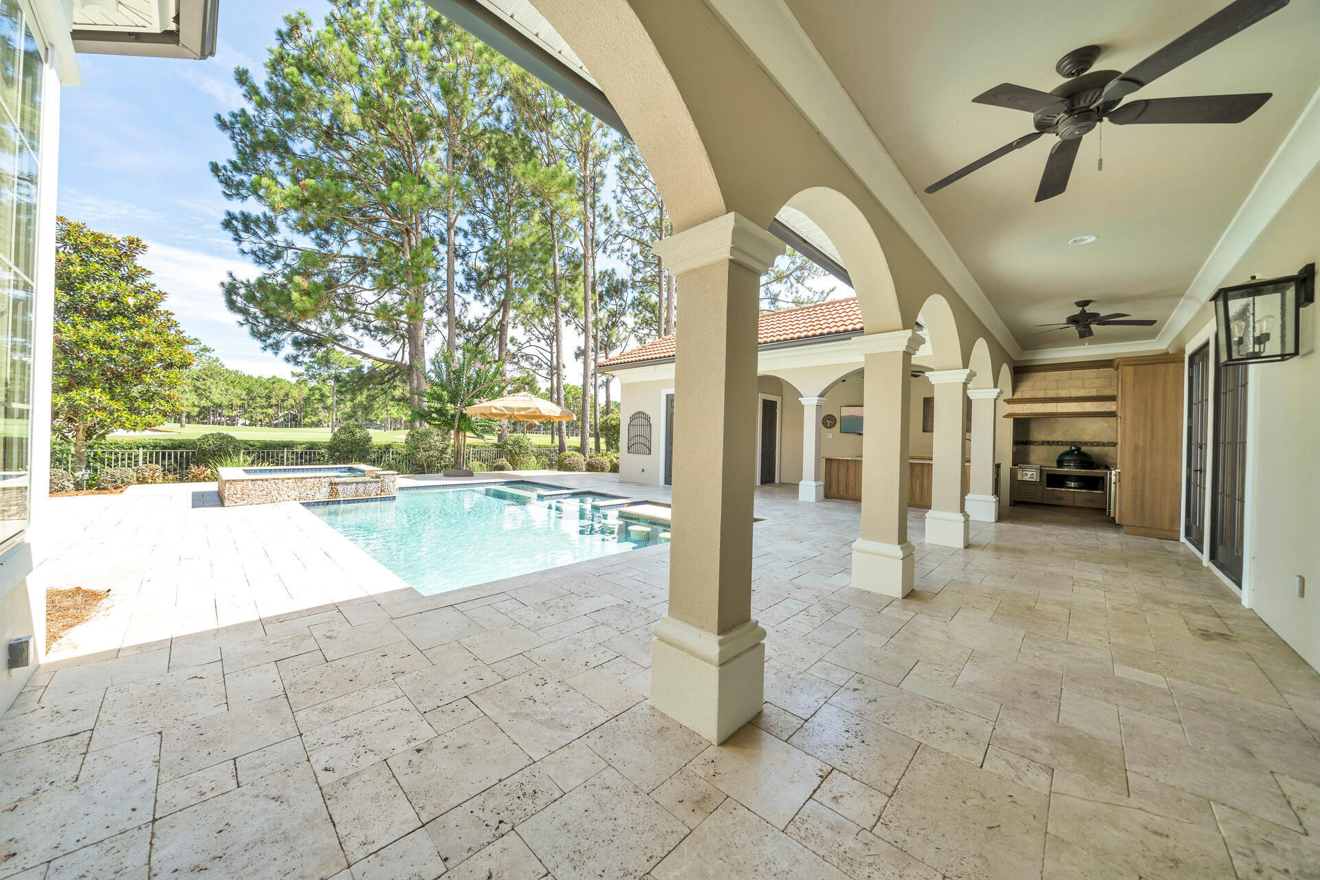 ISLAND GREEN - Residential