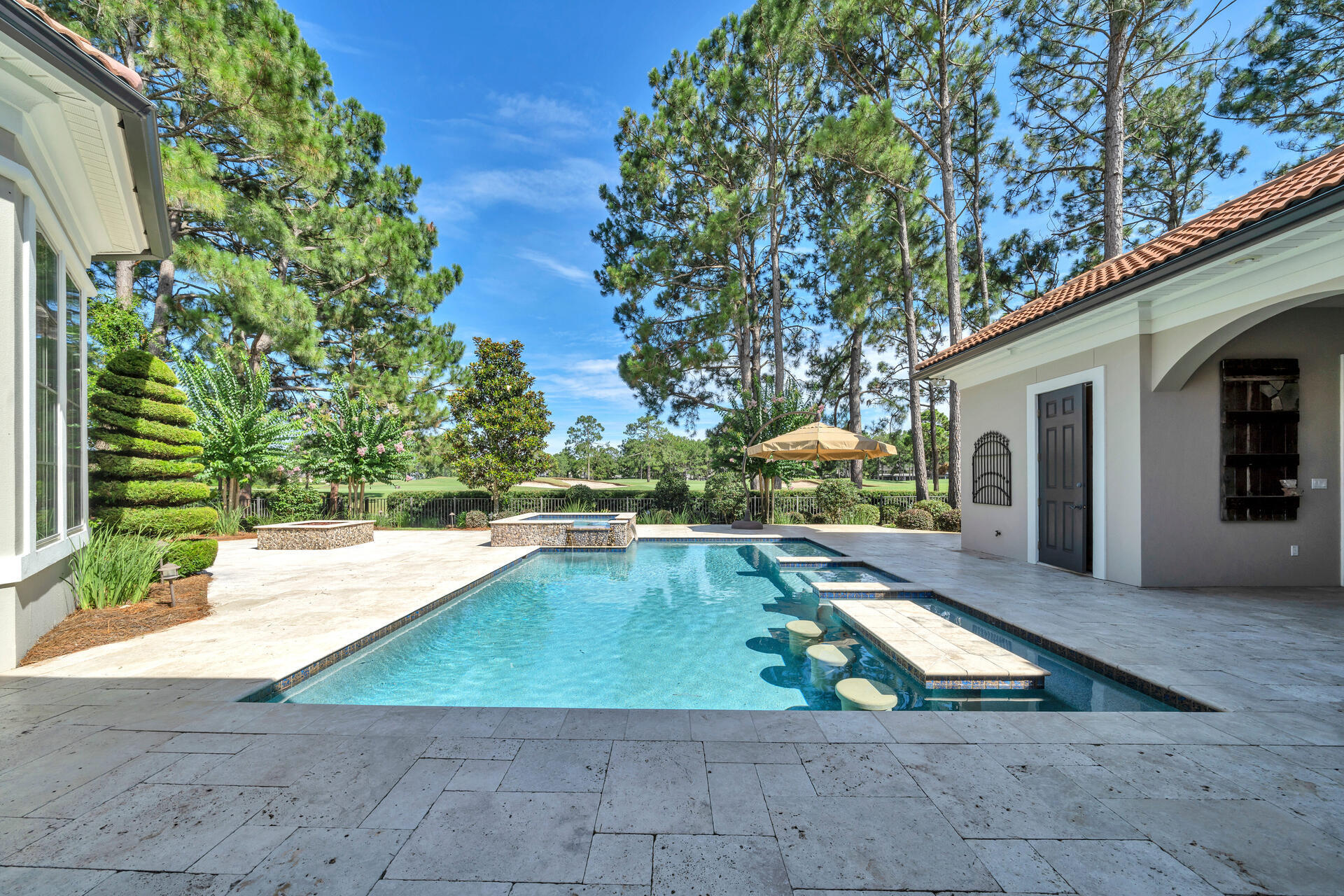 ISLAND GREEN - Residential