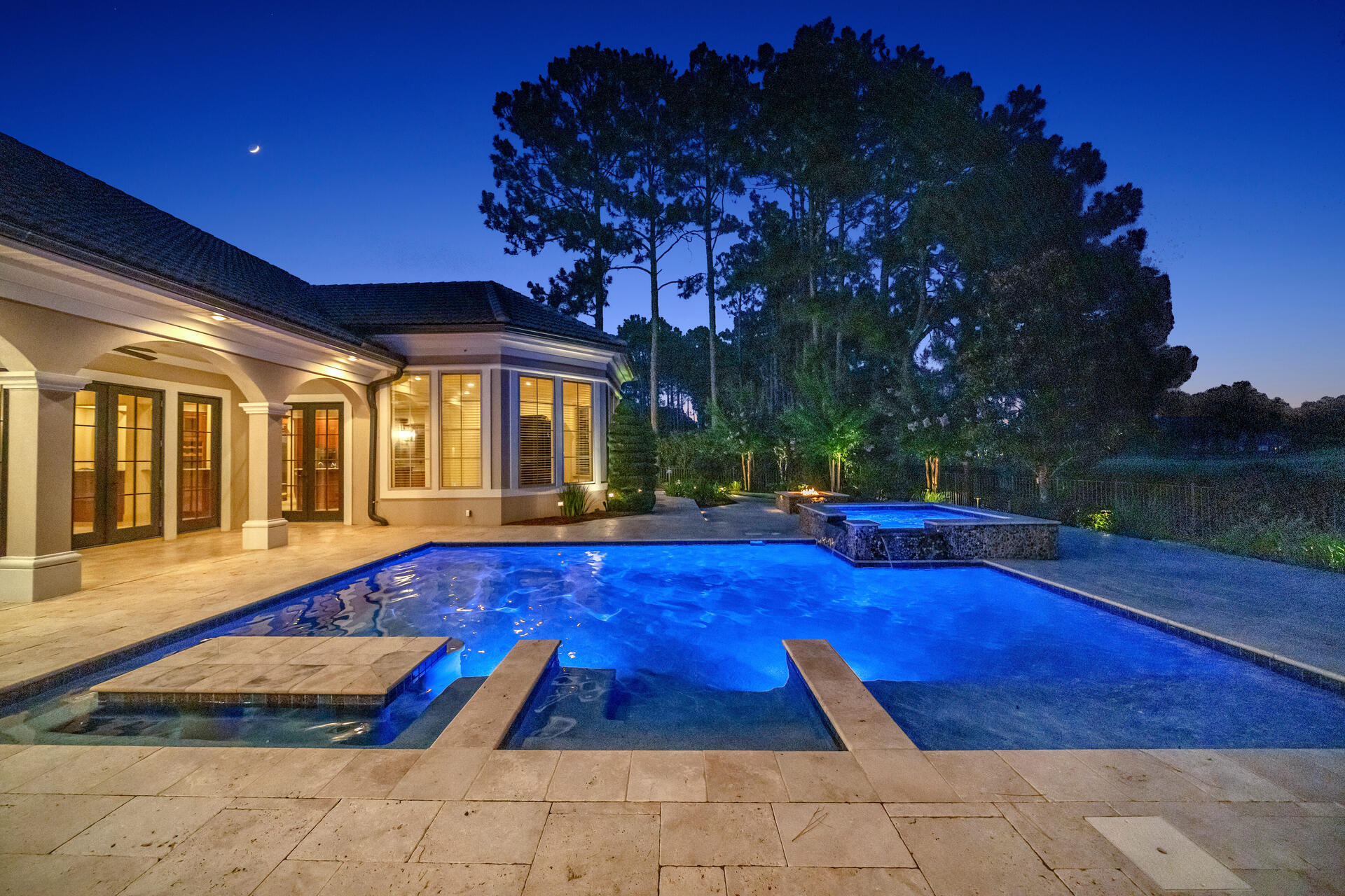 ISLAND GREEN - Residential