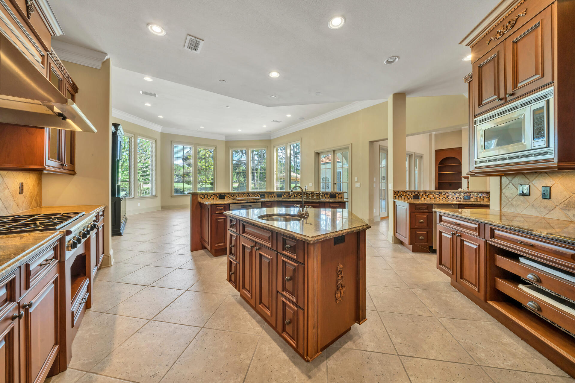 ISLAND GREEN - Residential