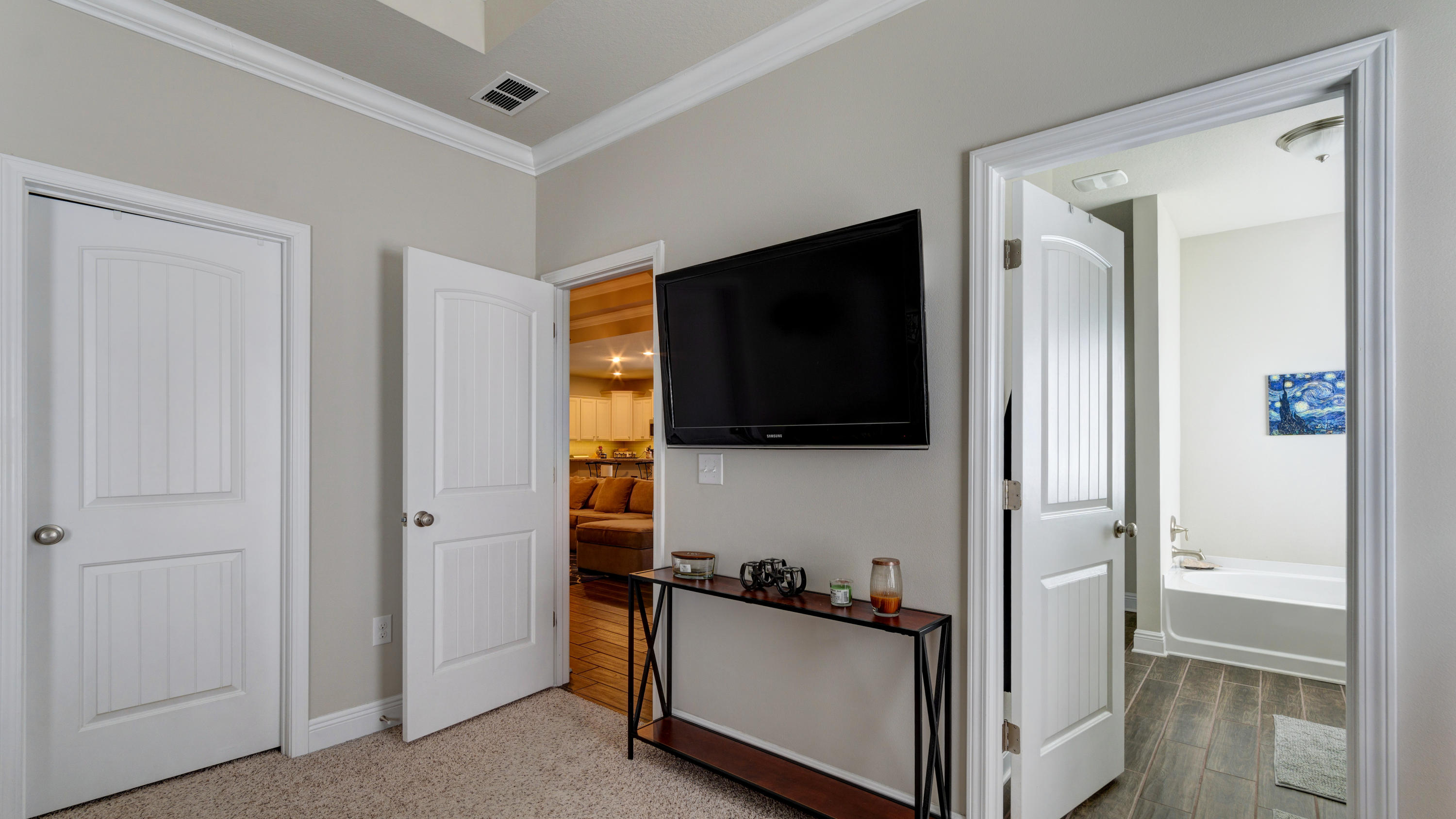 HAMMOCK BAY - Residential