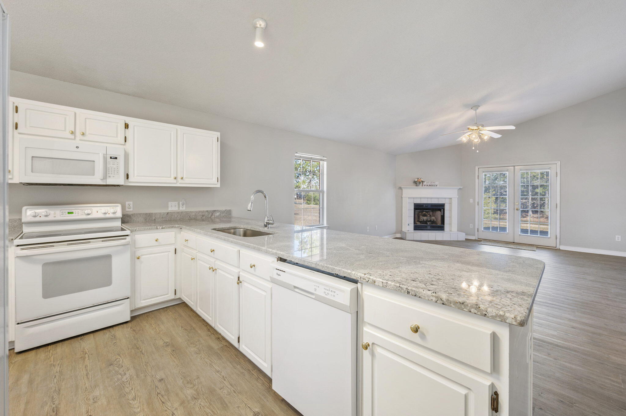 PARKER'S LANDING - Residential