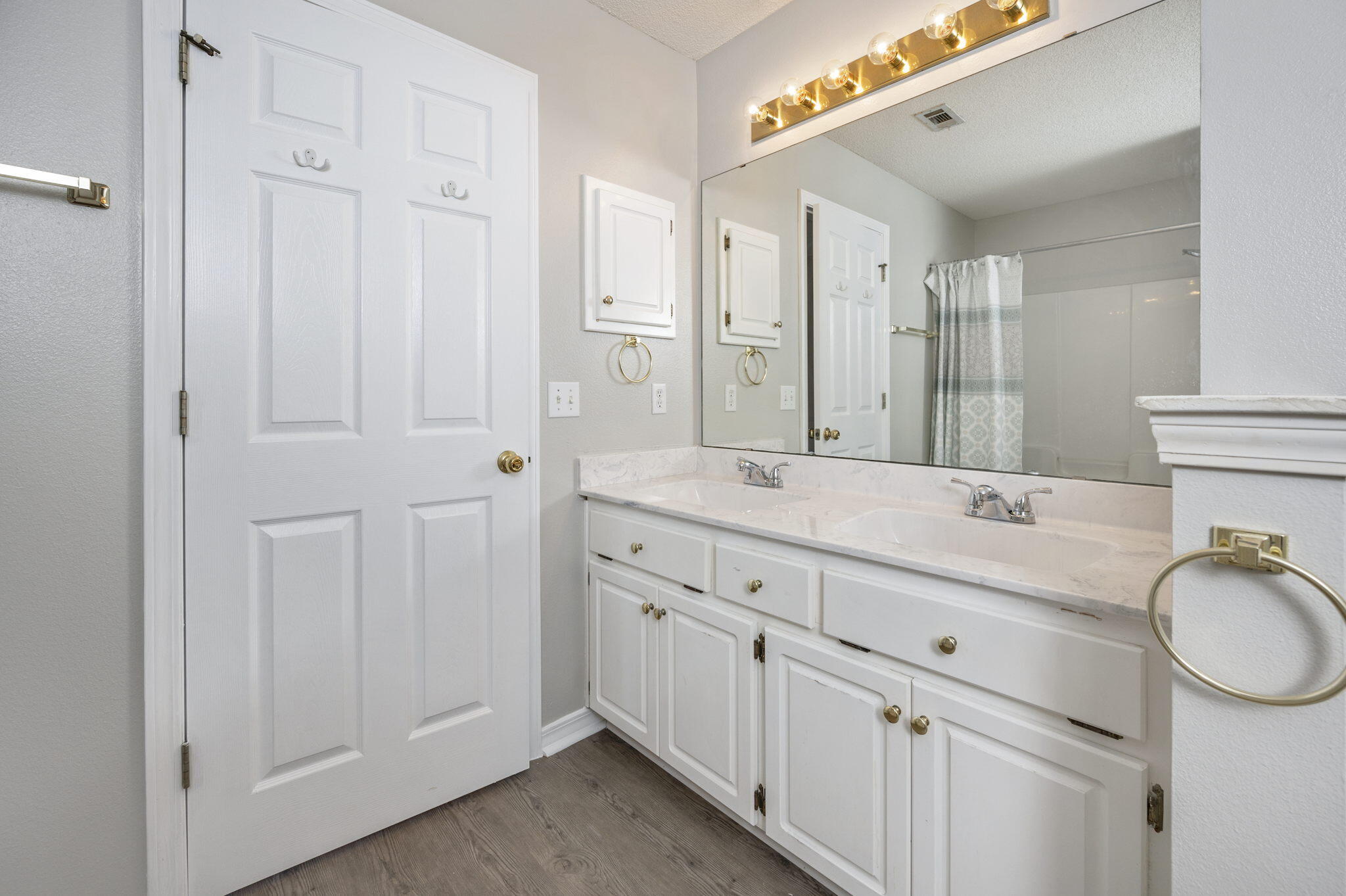 PARKER'S LANDING - Residential