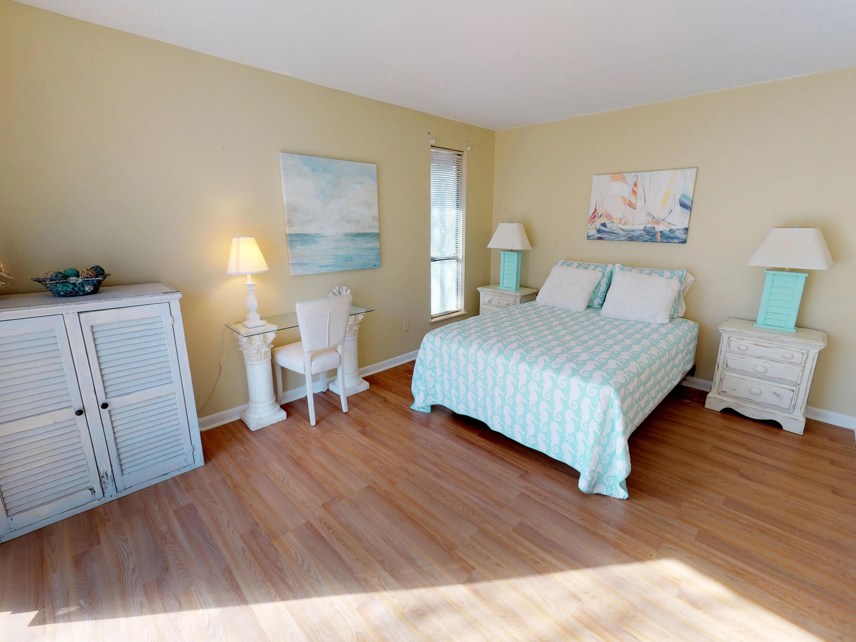 LINKSIDE VILLAGE UNIT 1 - Residential