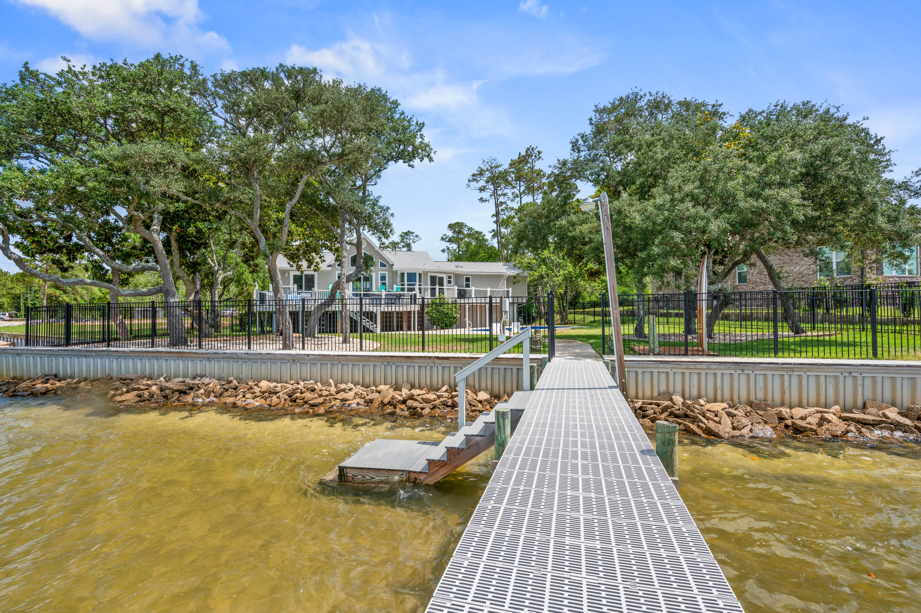 PARISH POINT - Residential