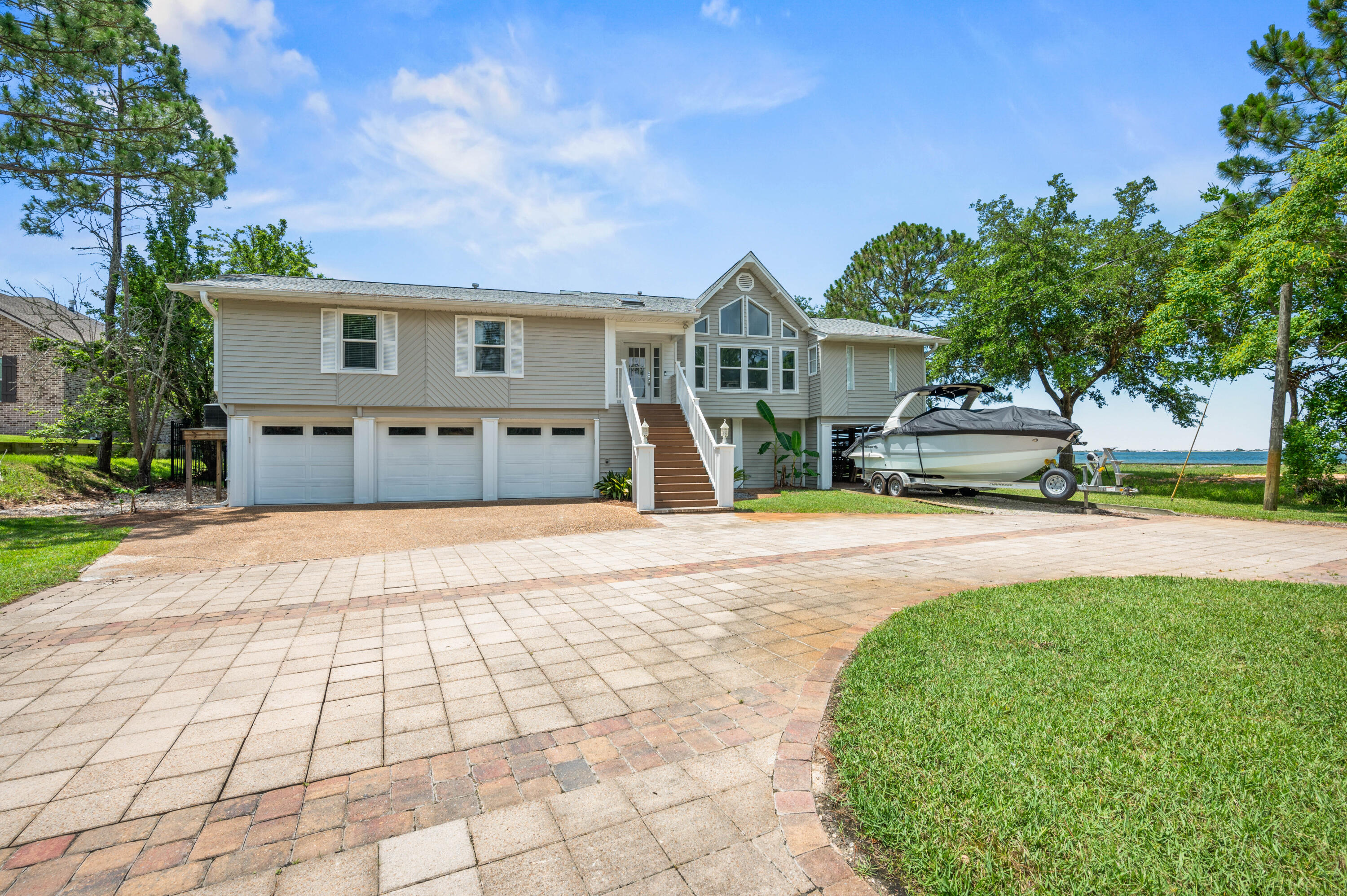 PARISH POINT - Residential