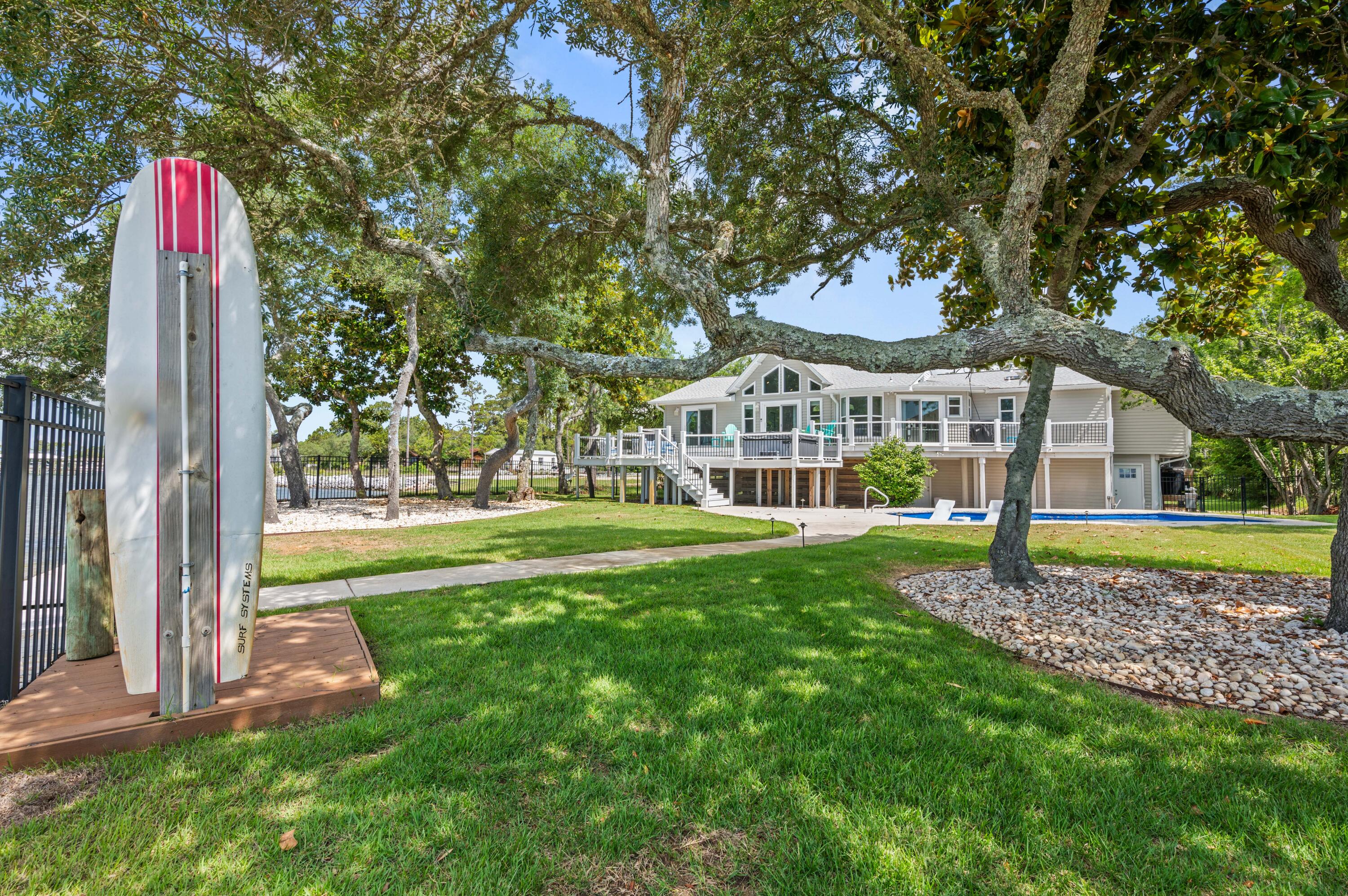 PARISH POINT - Residential