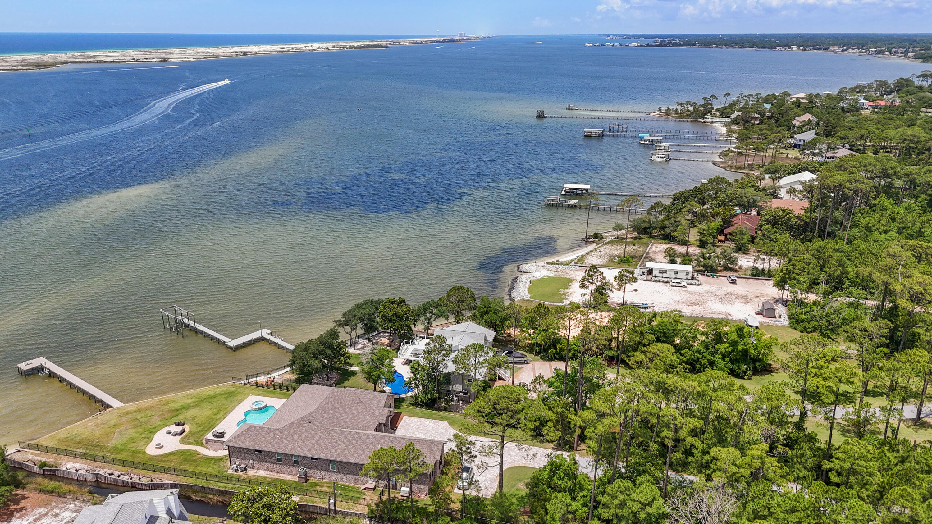 PARISH POINT - Residential