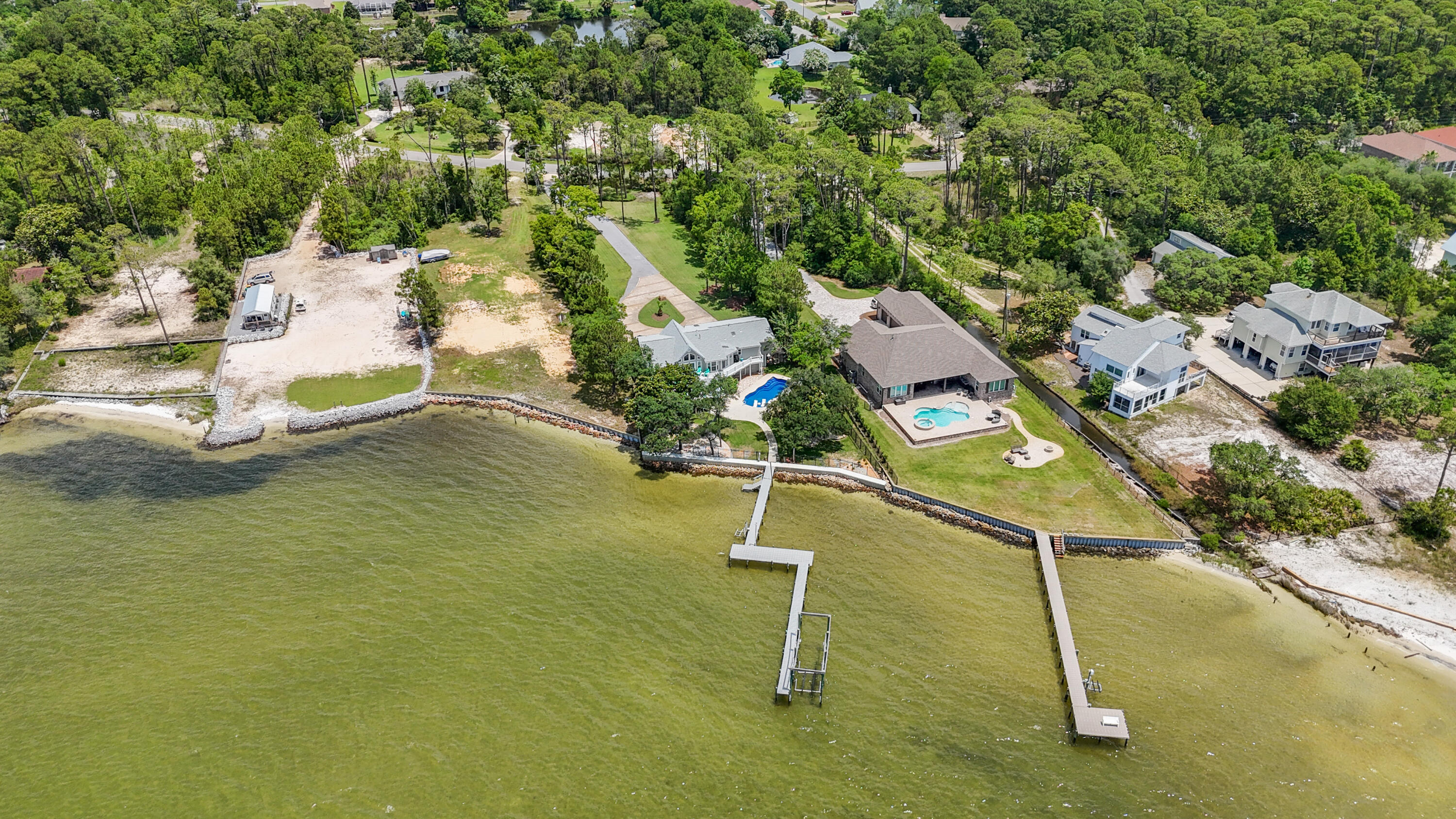 PARISH POINT - Residential