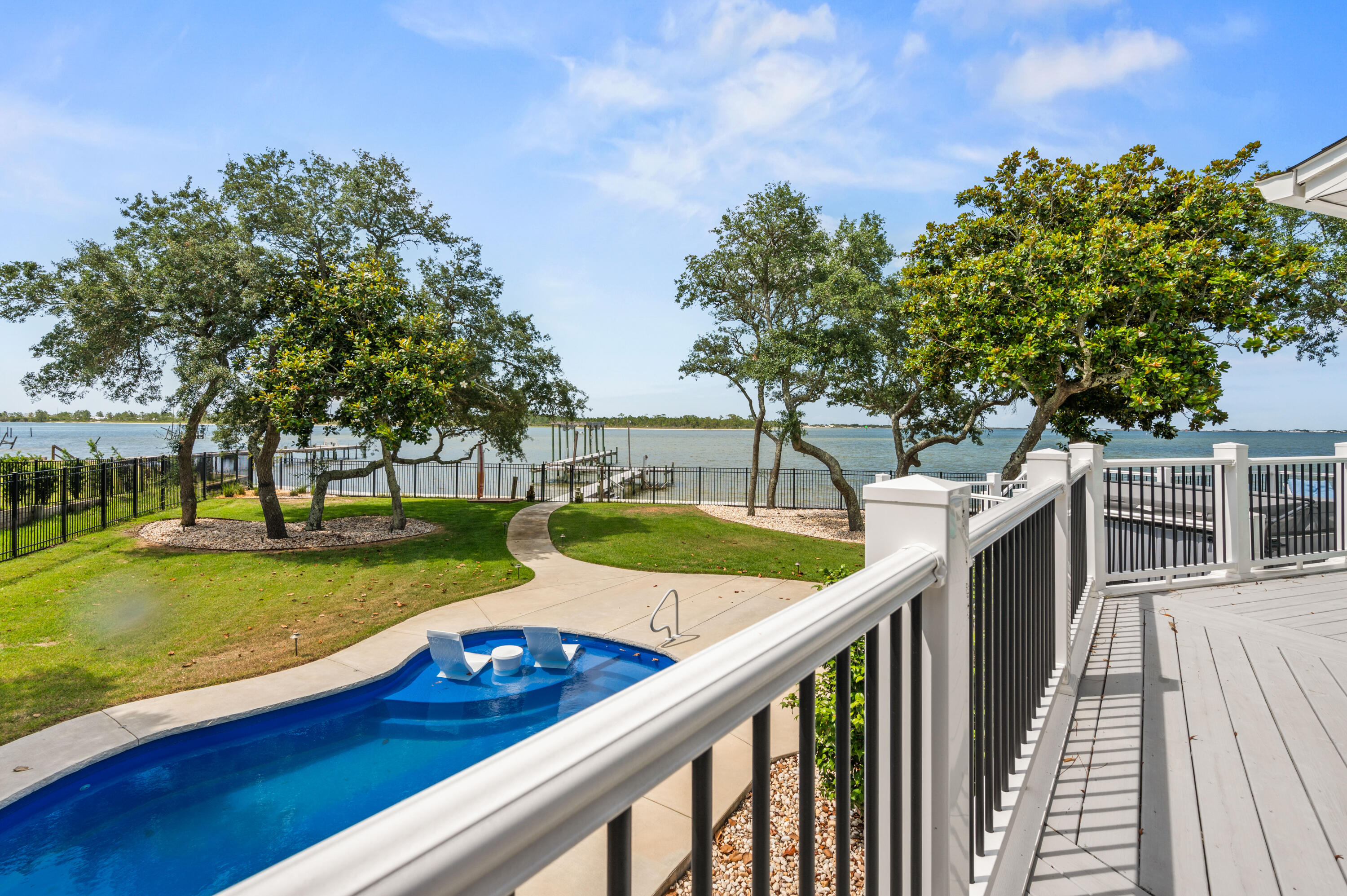 PARISH POINT - Residential
