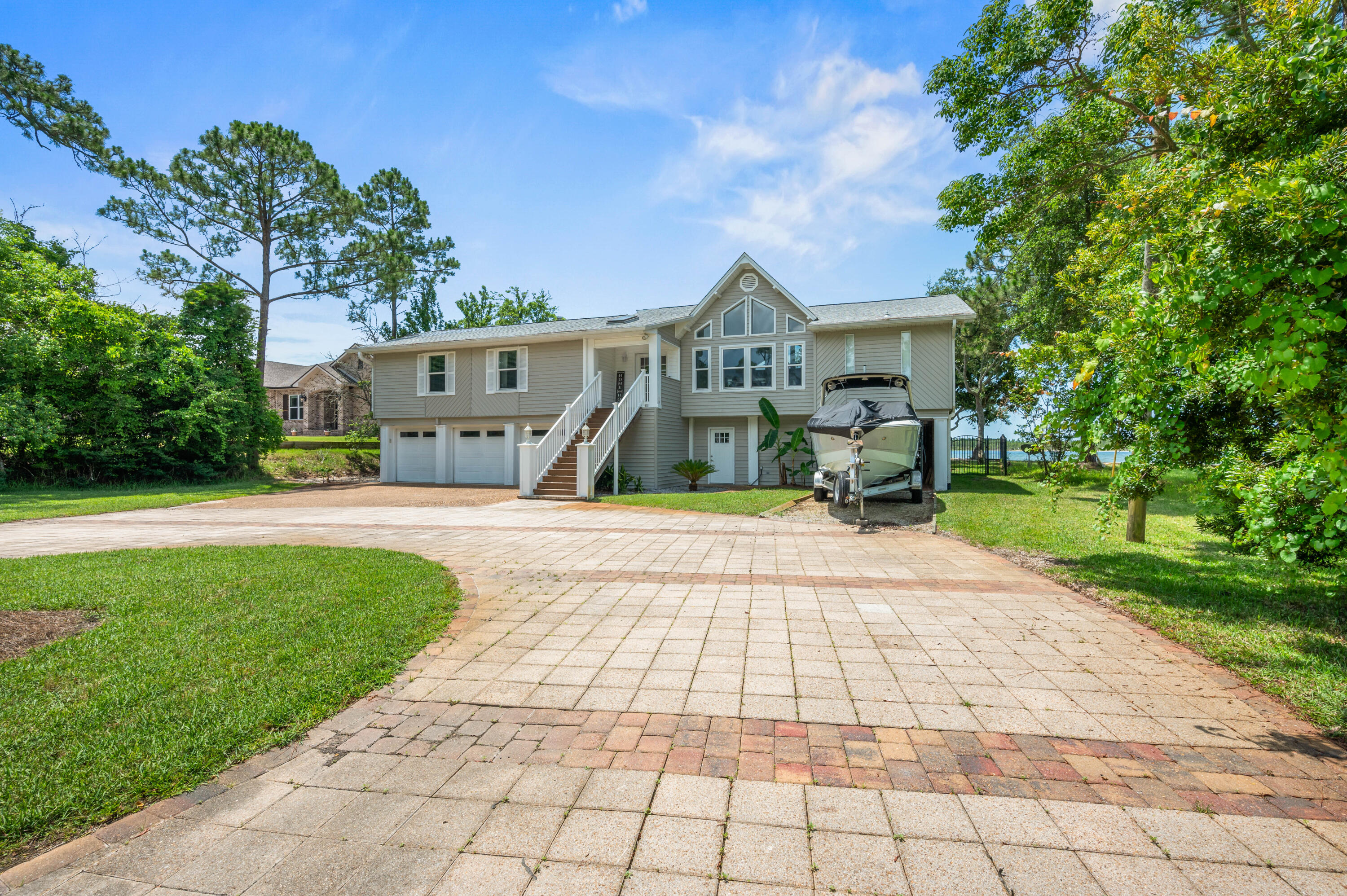 PARISH POINT - Residential