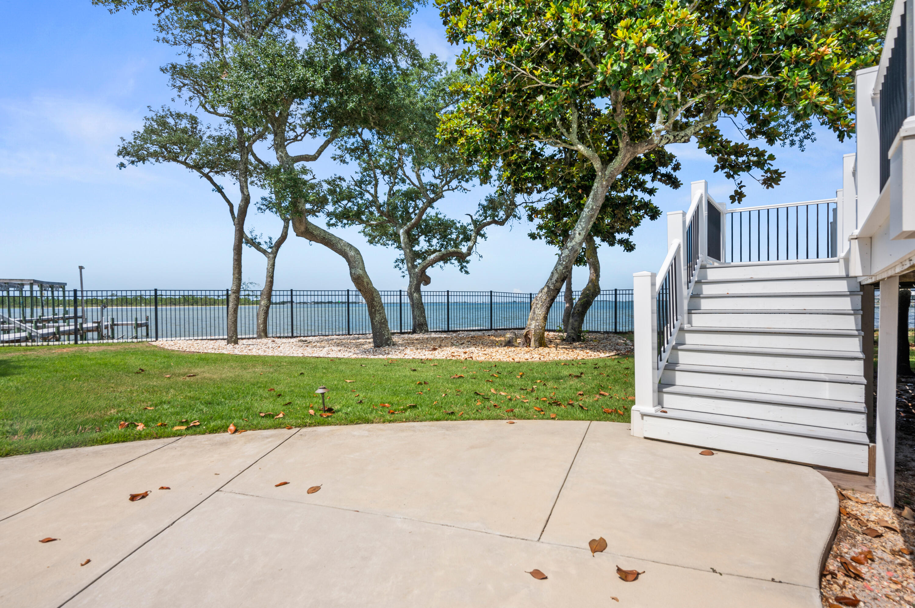 PARISH POINT - Residential