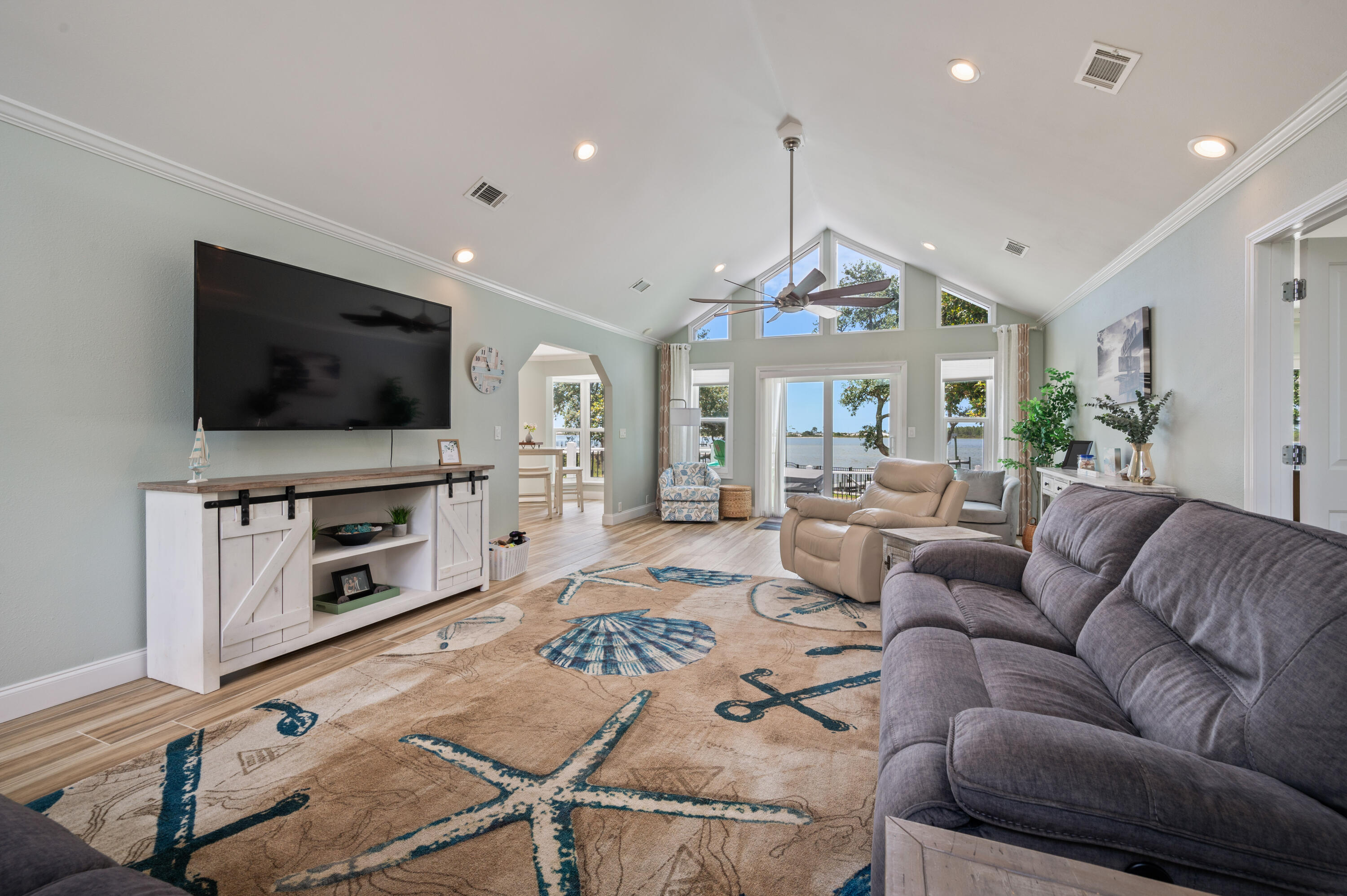 PARISH POINT - Residential